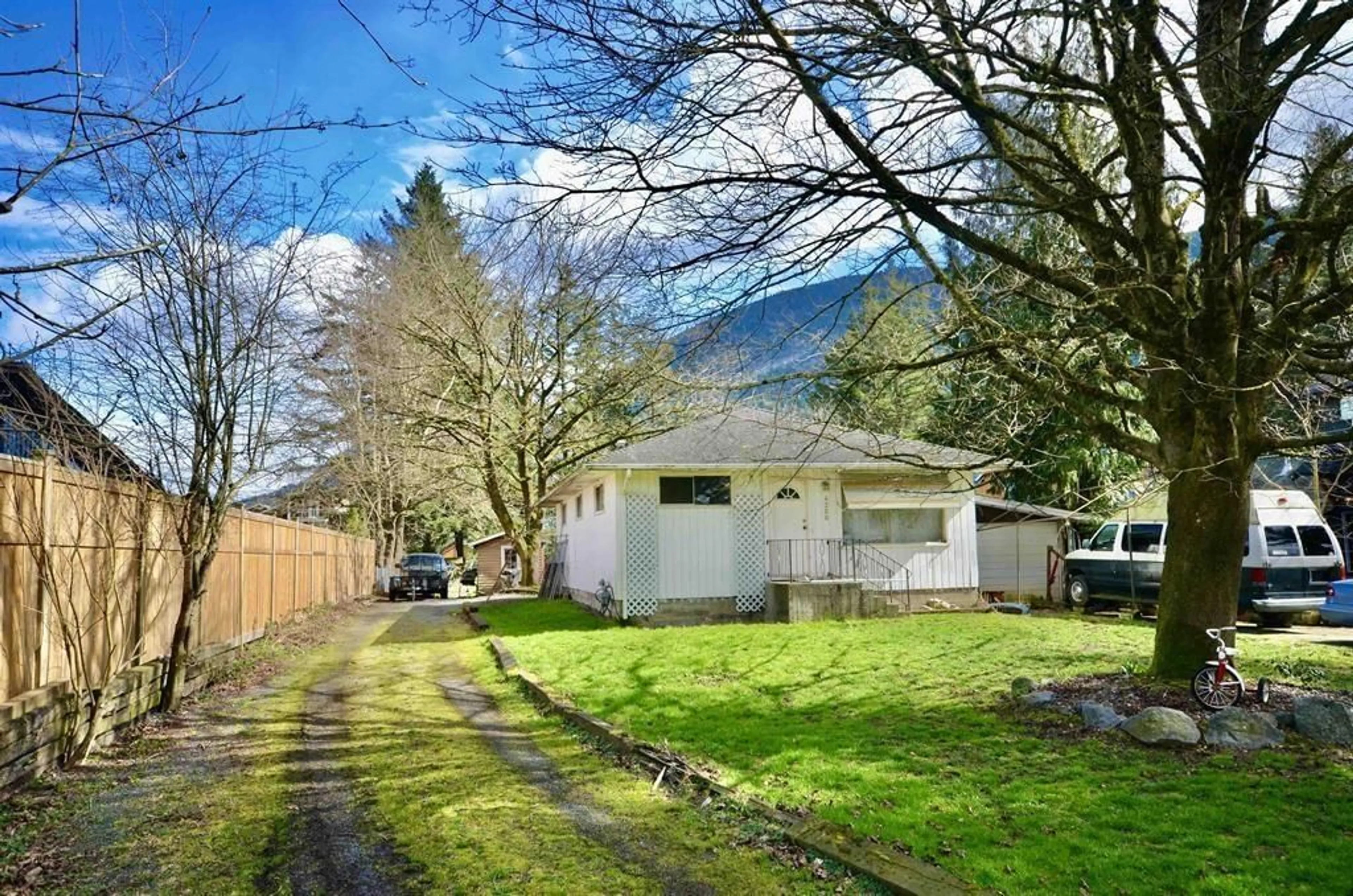 A pic from outside/outdoor area/front of a property/back of a property/a pic from drone, unknown for 4350 KEHLER STREET, Yarrow British Columbia V2R5E4