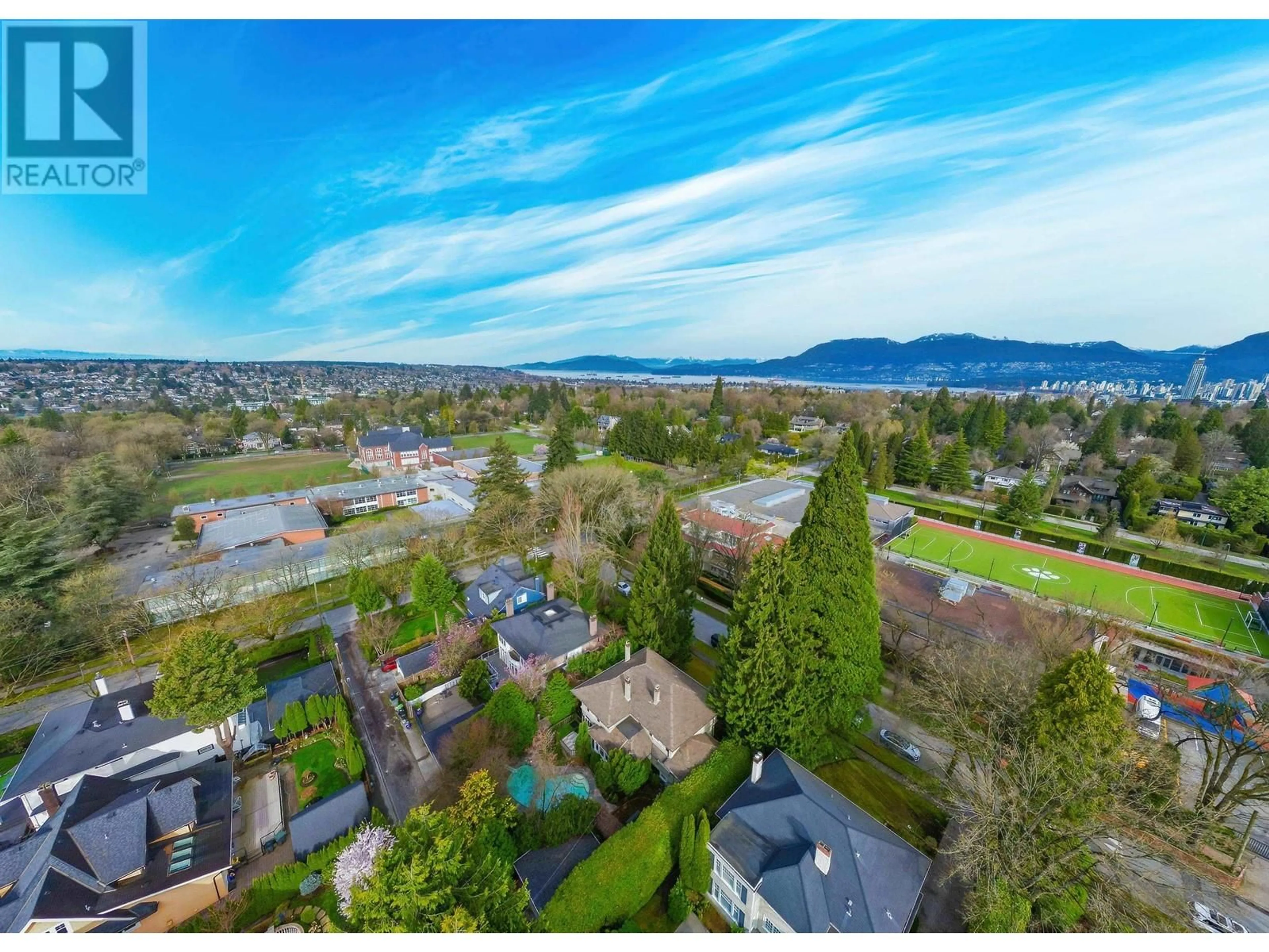 A pic from outside/outdoor area/front of a property/back of a property/a pic from drone, mountain view for 1564 26TH AVENUE, Vancouver British Columbia V6J2W9