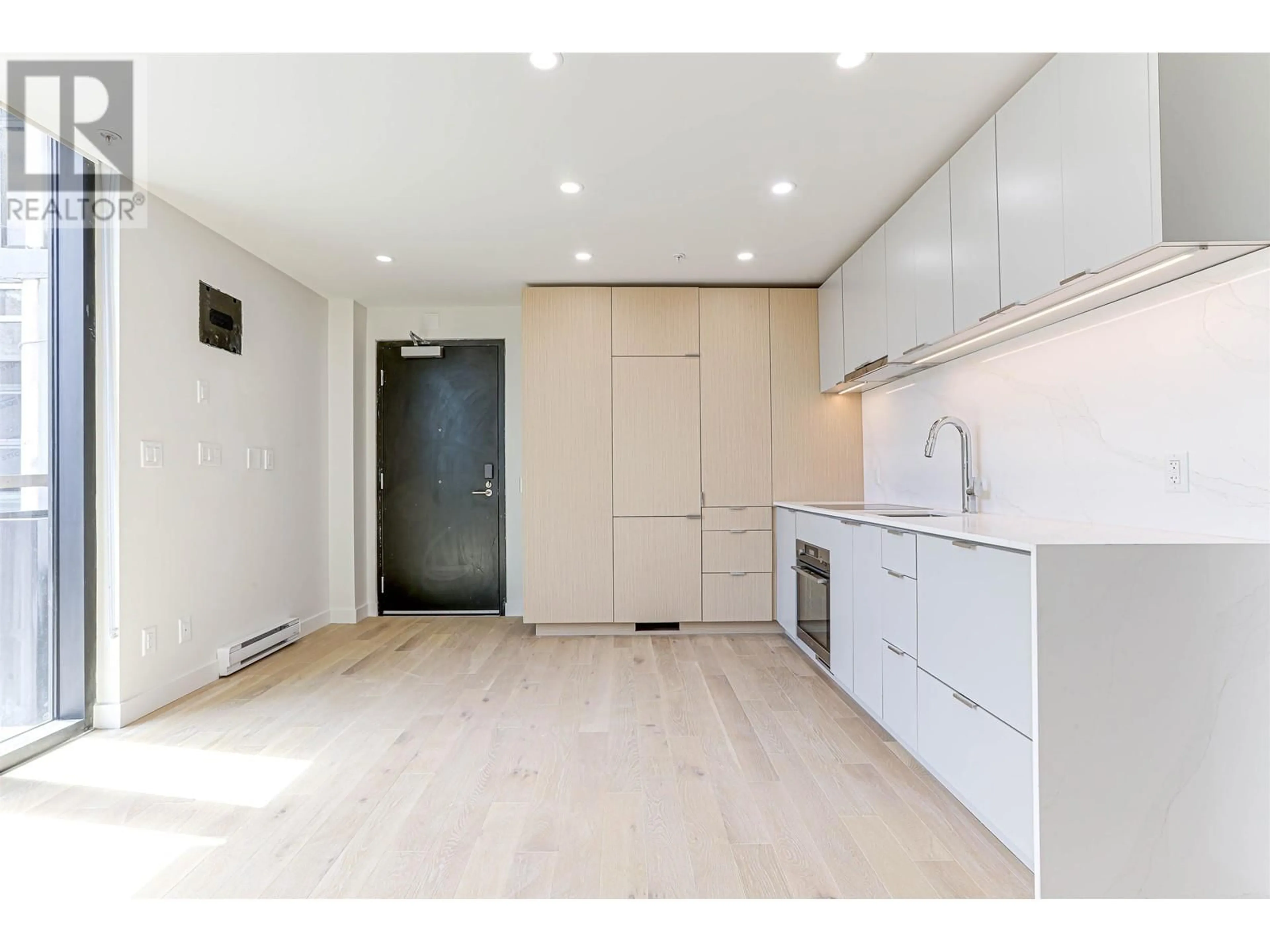 Open concept kitchen, unknown for 602 - 239 KEEFER STREET, Vancouver British Columbia V6A1X6