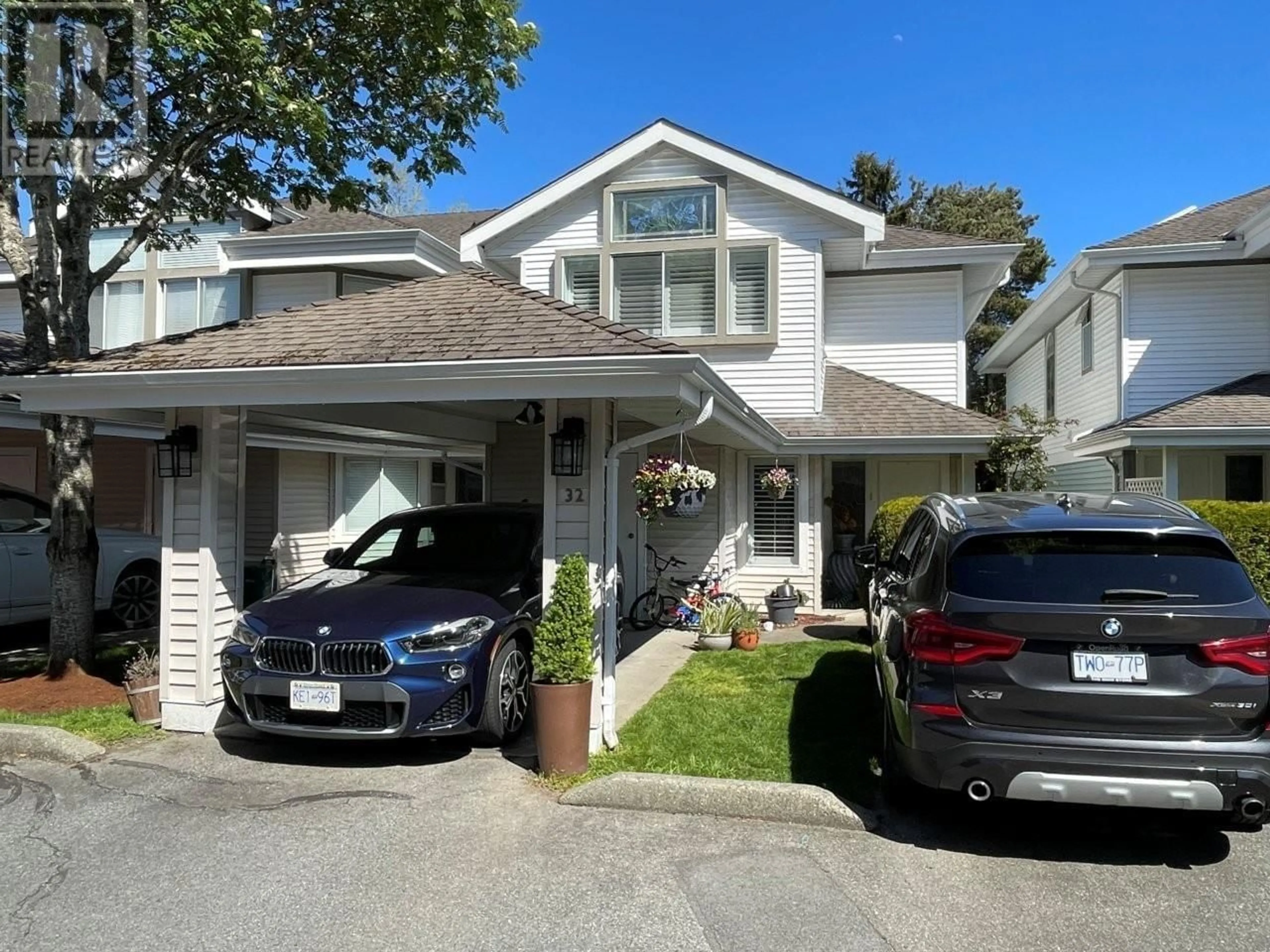 Home with vinyl exterior material, street for 32 - 12331 PHOENIX DRIVE, Richmond British Columbia V7E6C4