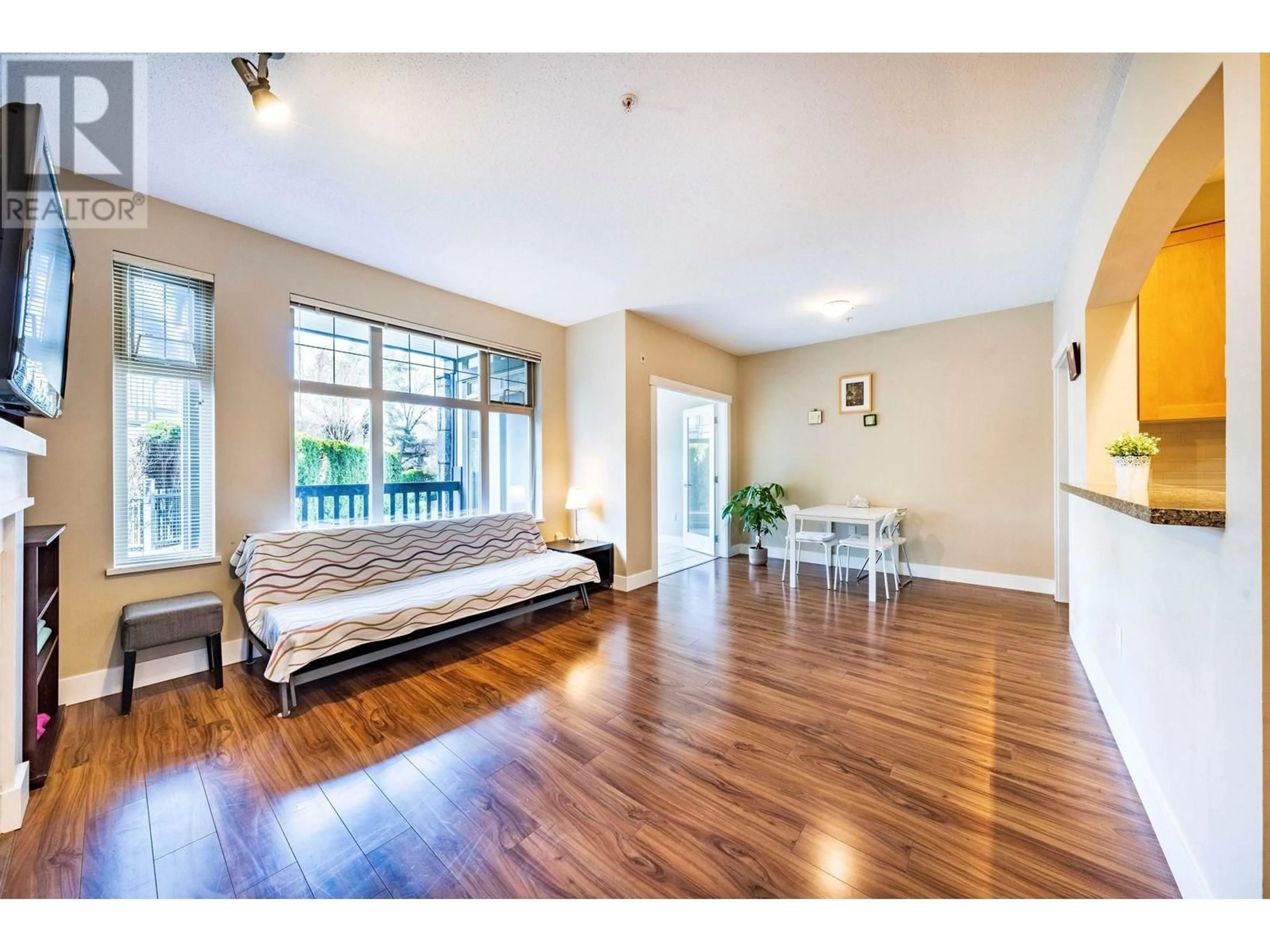A pic of a room for 215 - 4885 VALLEY DRIVE, Vancouver British Columbia V6J5M7