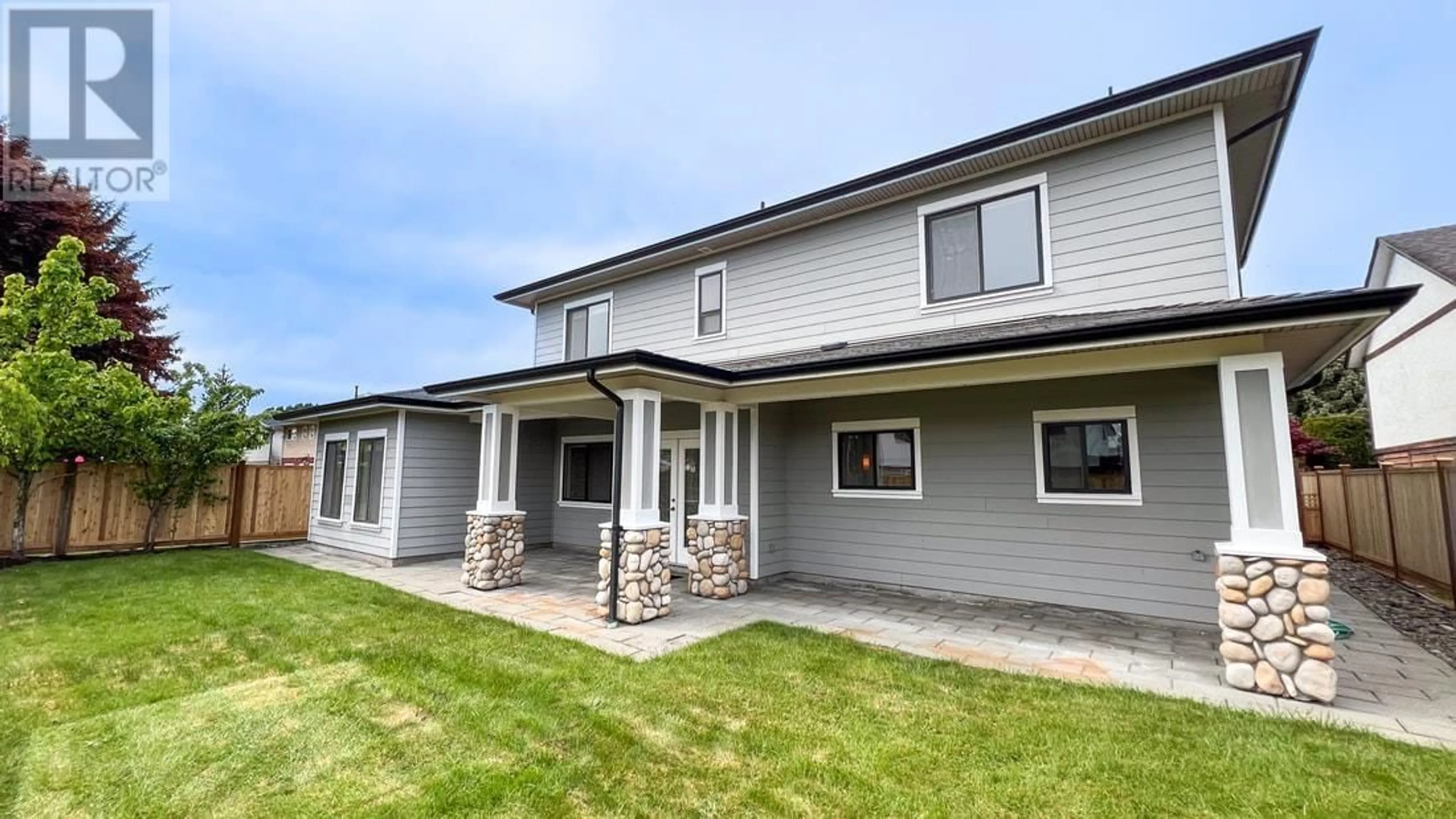 Home with vinyl exterior material, building for 10960 ASHCROFT AVENUE, Richmond British Columbia V7A3C1