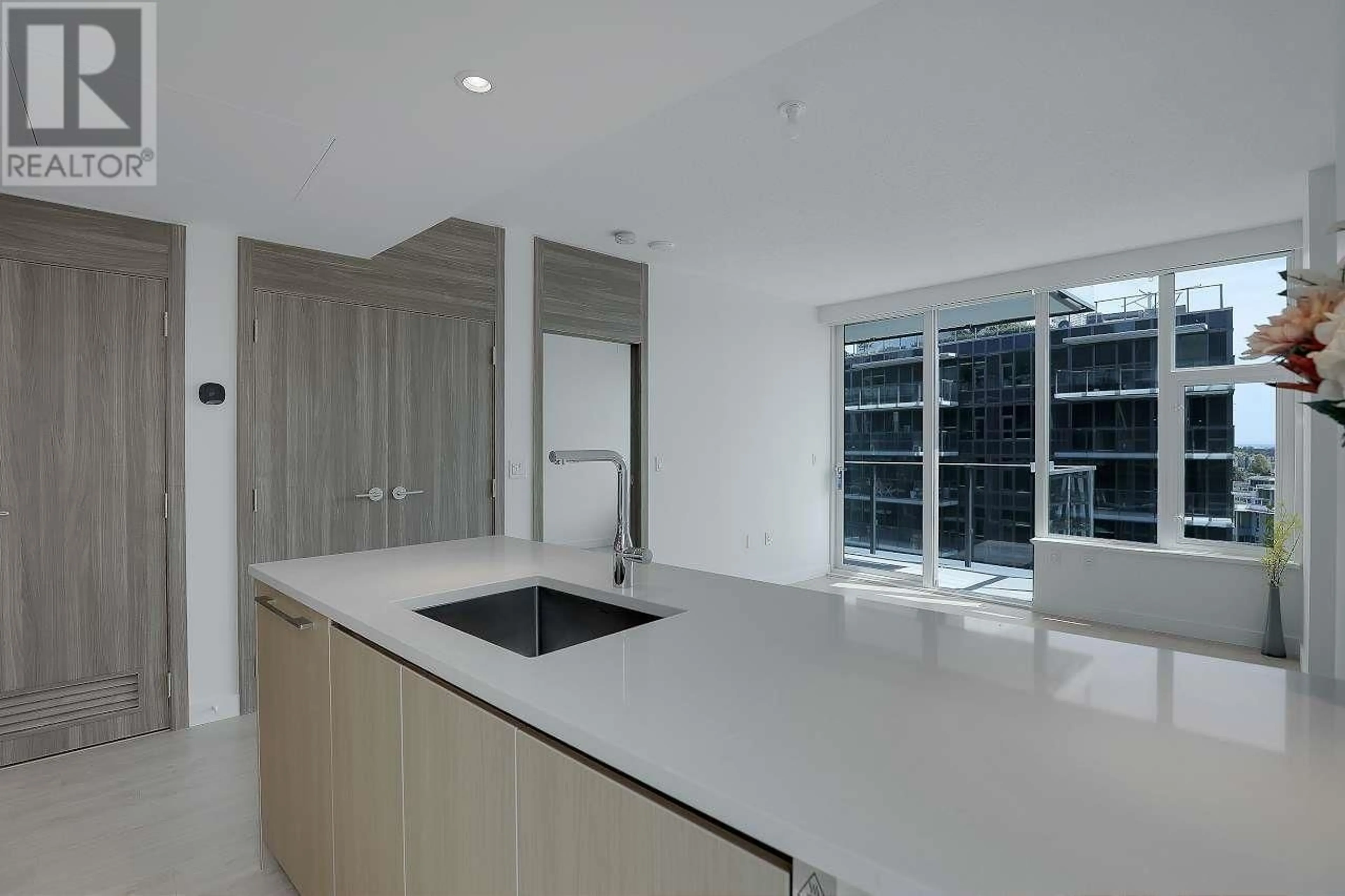 Standard kitchen, unknown for 1190 - 8671 HAZELBRIDGE WAY, Richmond British Columbia V6X0W9