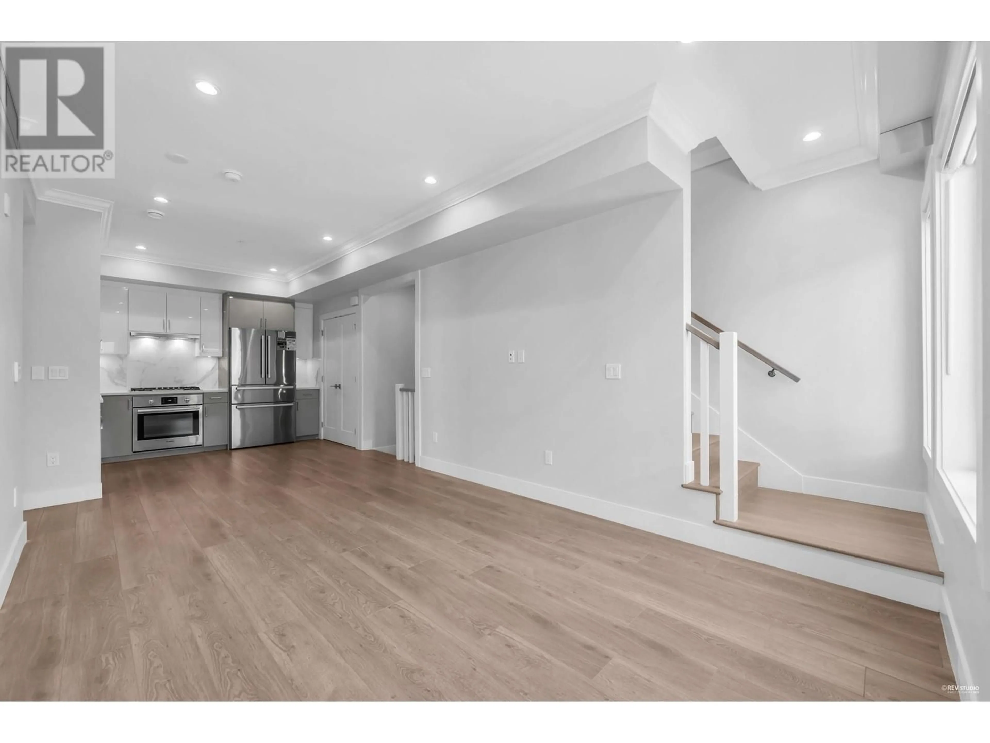 Unknown for 37 - 7567 OAK STREET, Vancouver British Columbia V6P4A4