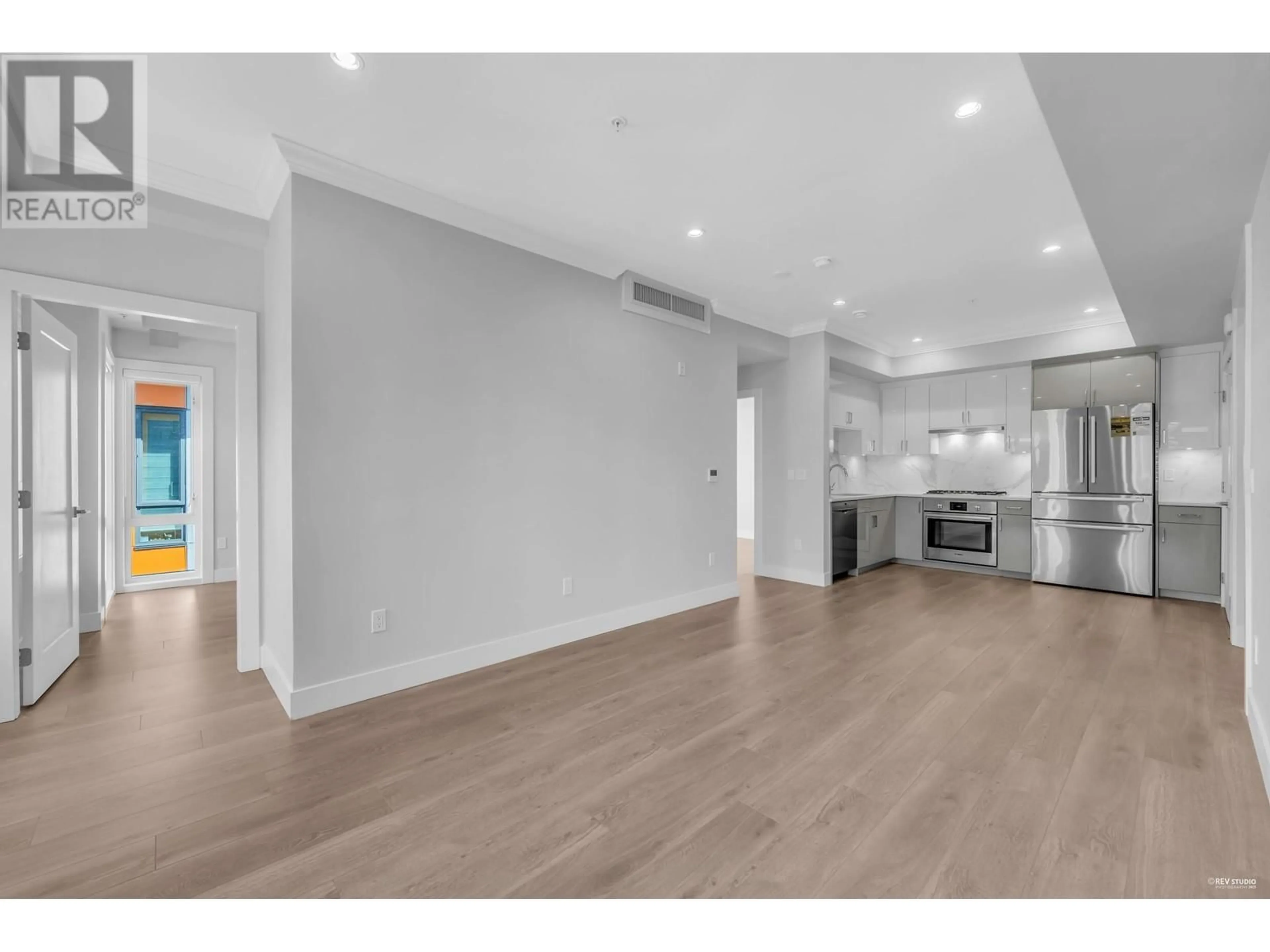 Open concept kitchen, unknown for 37 - 7567 OAK STREET, Vancouver British Columbia V6P4A4