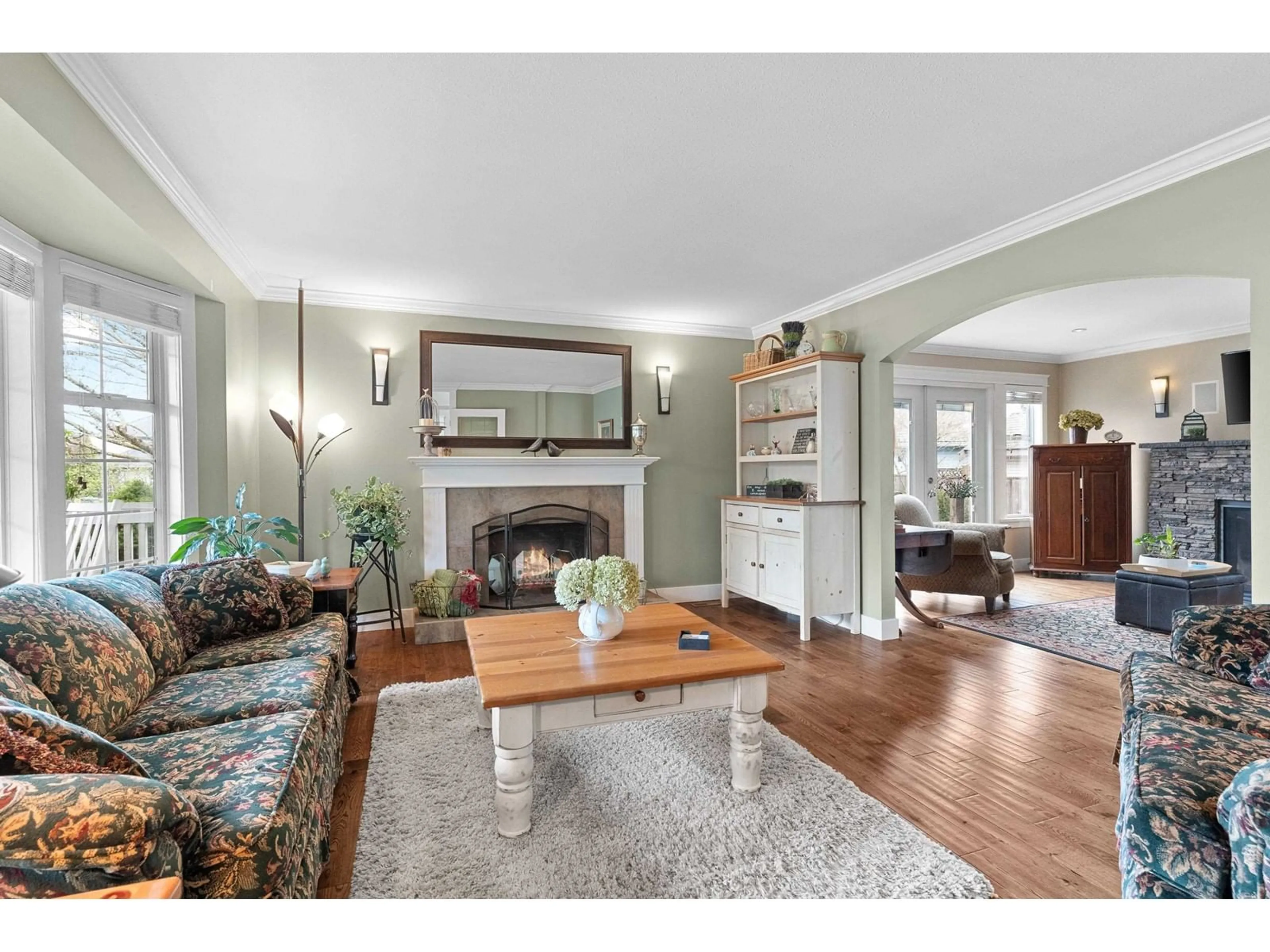Living room with furniture, unknown for 18865 63A, Surrey British Columbia V3S7W3