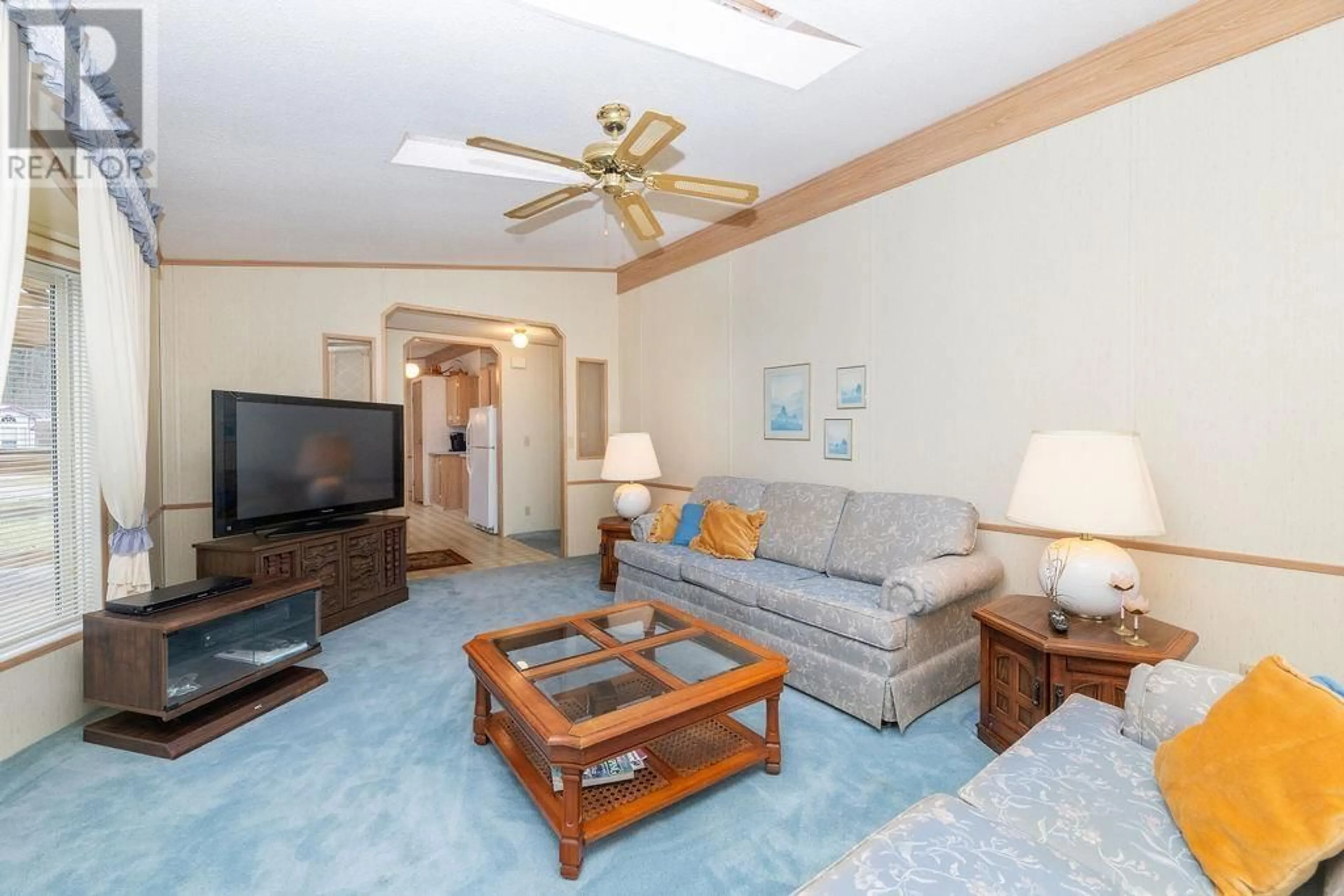 Living room with furniture, unknown for 80 - 1413 SUNSHINE COAST HIGHWAY, Gibsons British Columbia V0N1V5