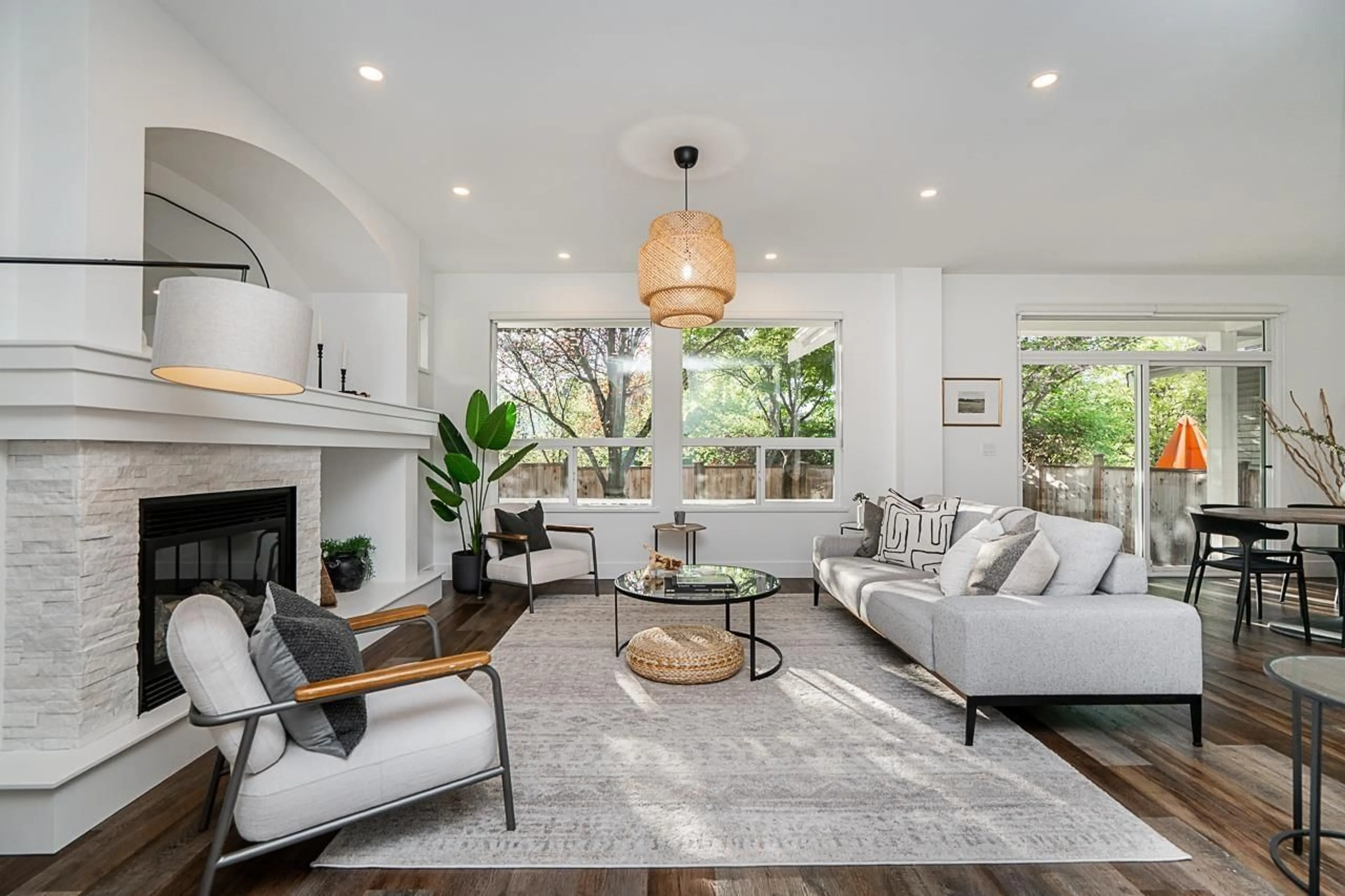 Living room with furniture, unknown for 8427 208A, Langley British Columbia V2Y0A4