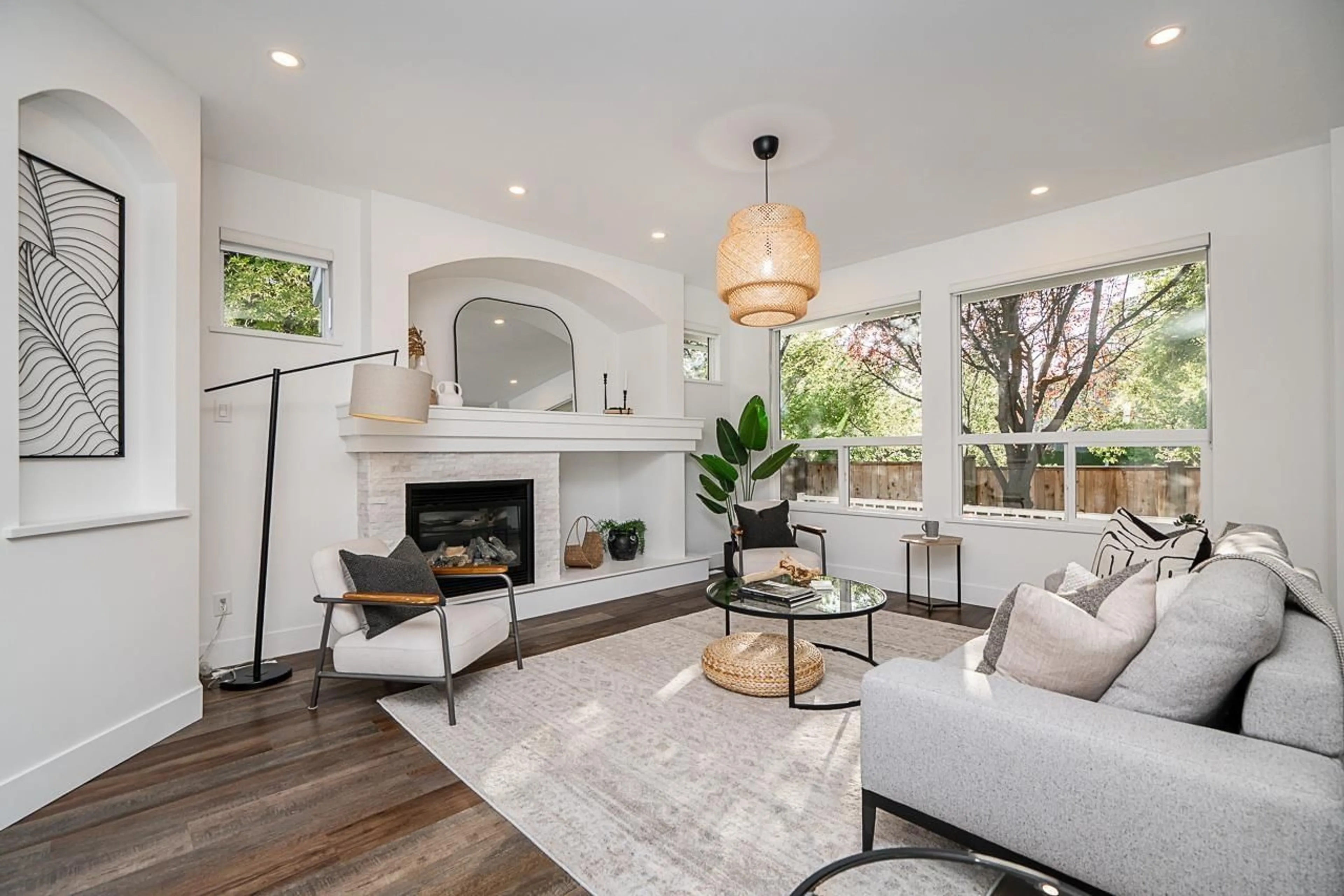 Living room with furniture, unknown for 8427 208A, Langley British Columbia V2Y0A4
