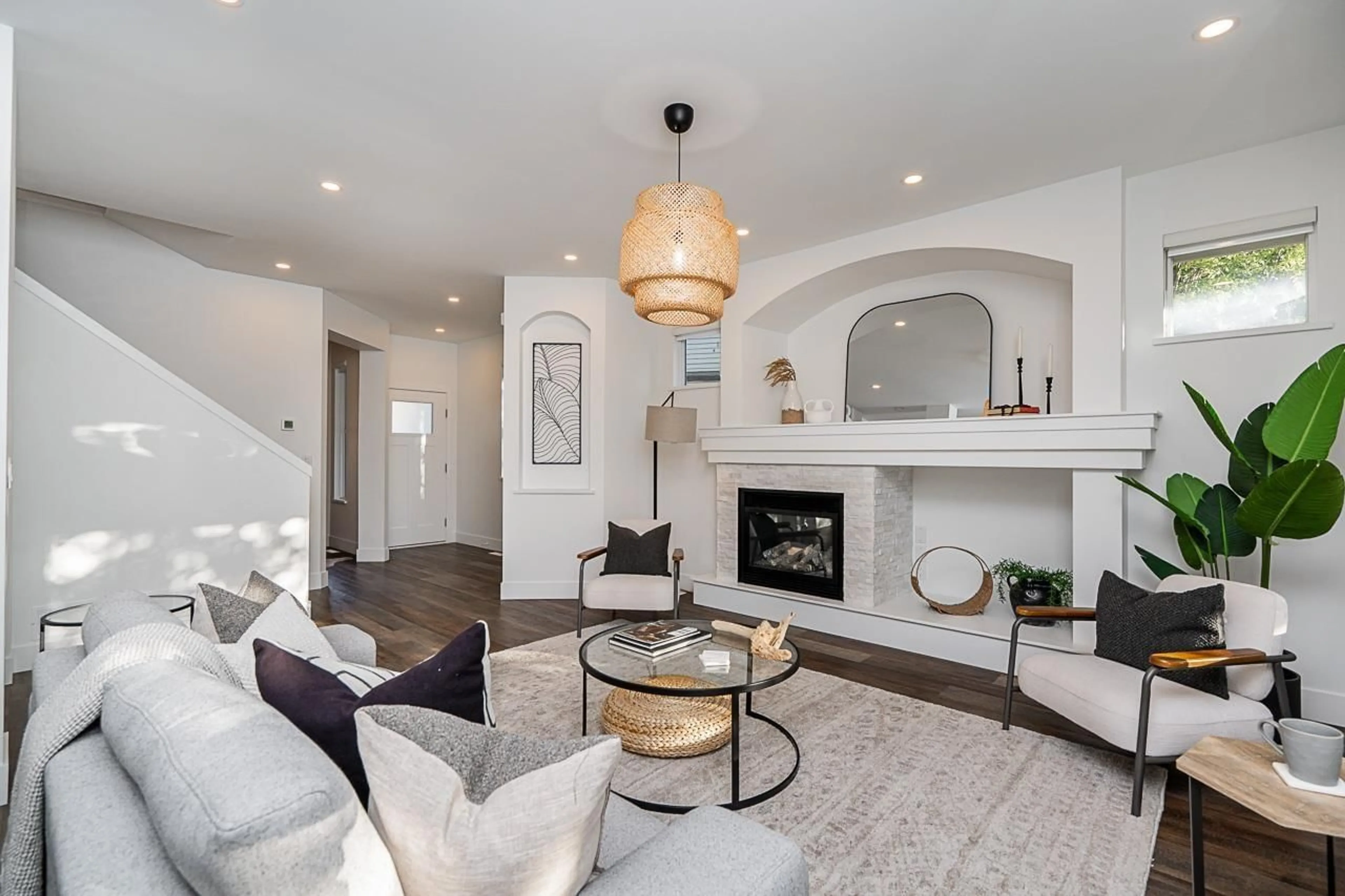 Living room with furniture, unknown for 8427 208A, Langley British Columbia V2Y0A4