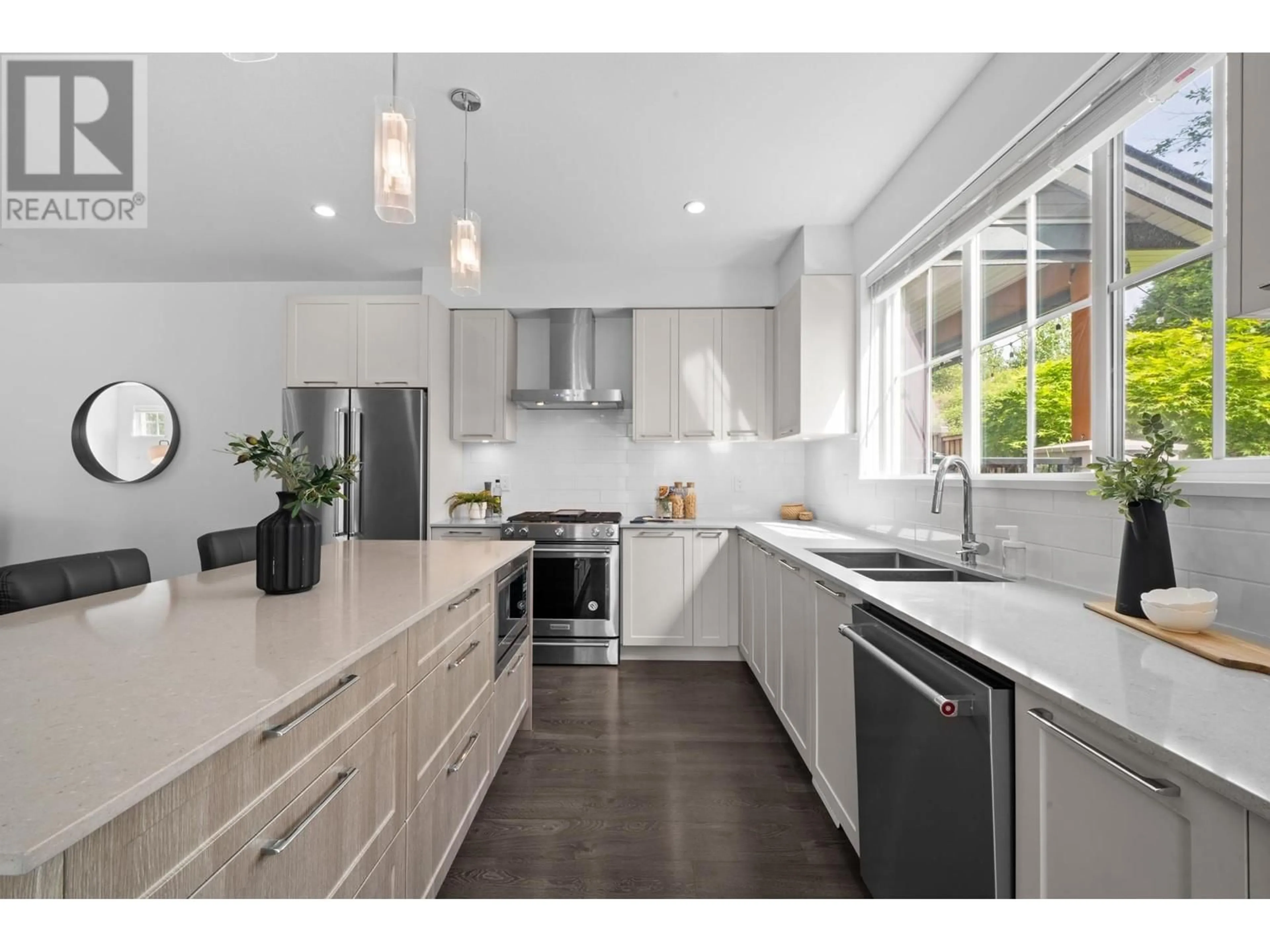 Contemporary kitchen, unknown for 21 - 23539 GILKER HILL ROAD, Maple Ridge British Columbia V2W1C8