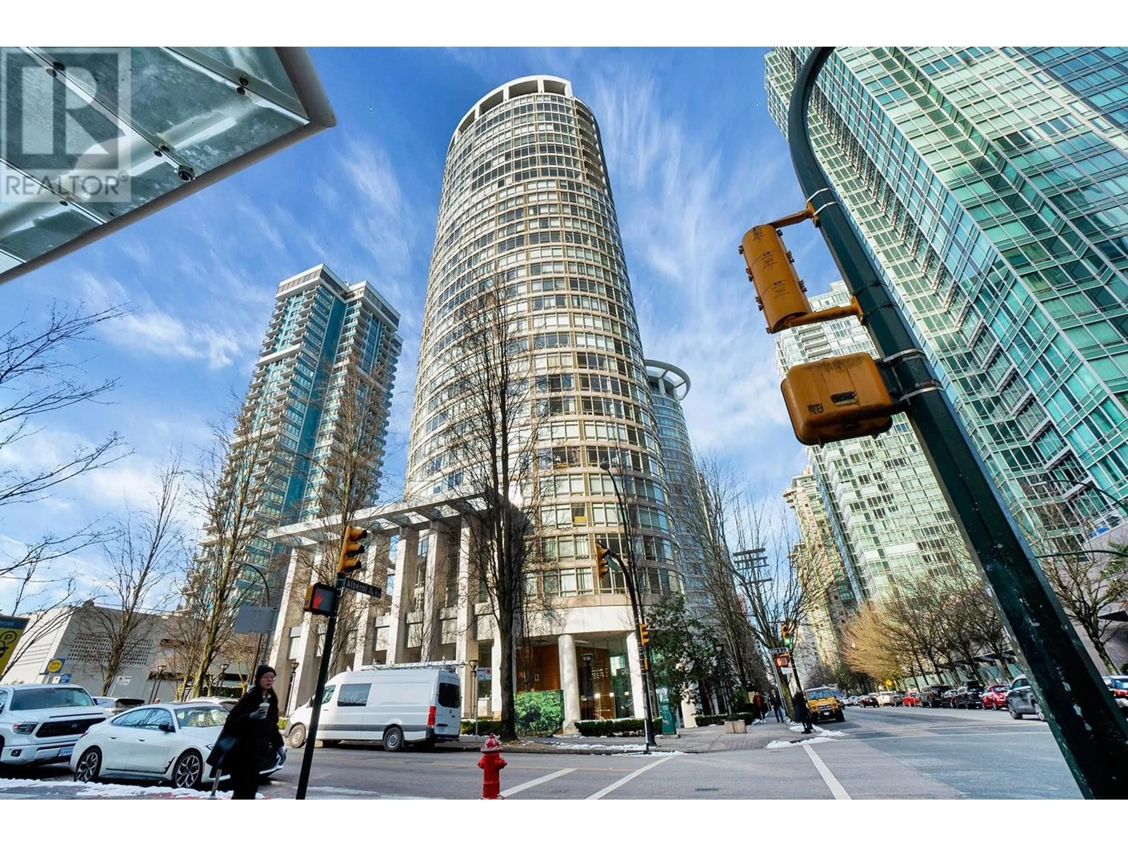 Indoor foyer for 1702 - 1200 ALBERNI STREET, Vancouver British Columbia V6E1A6