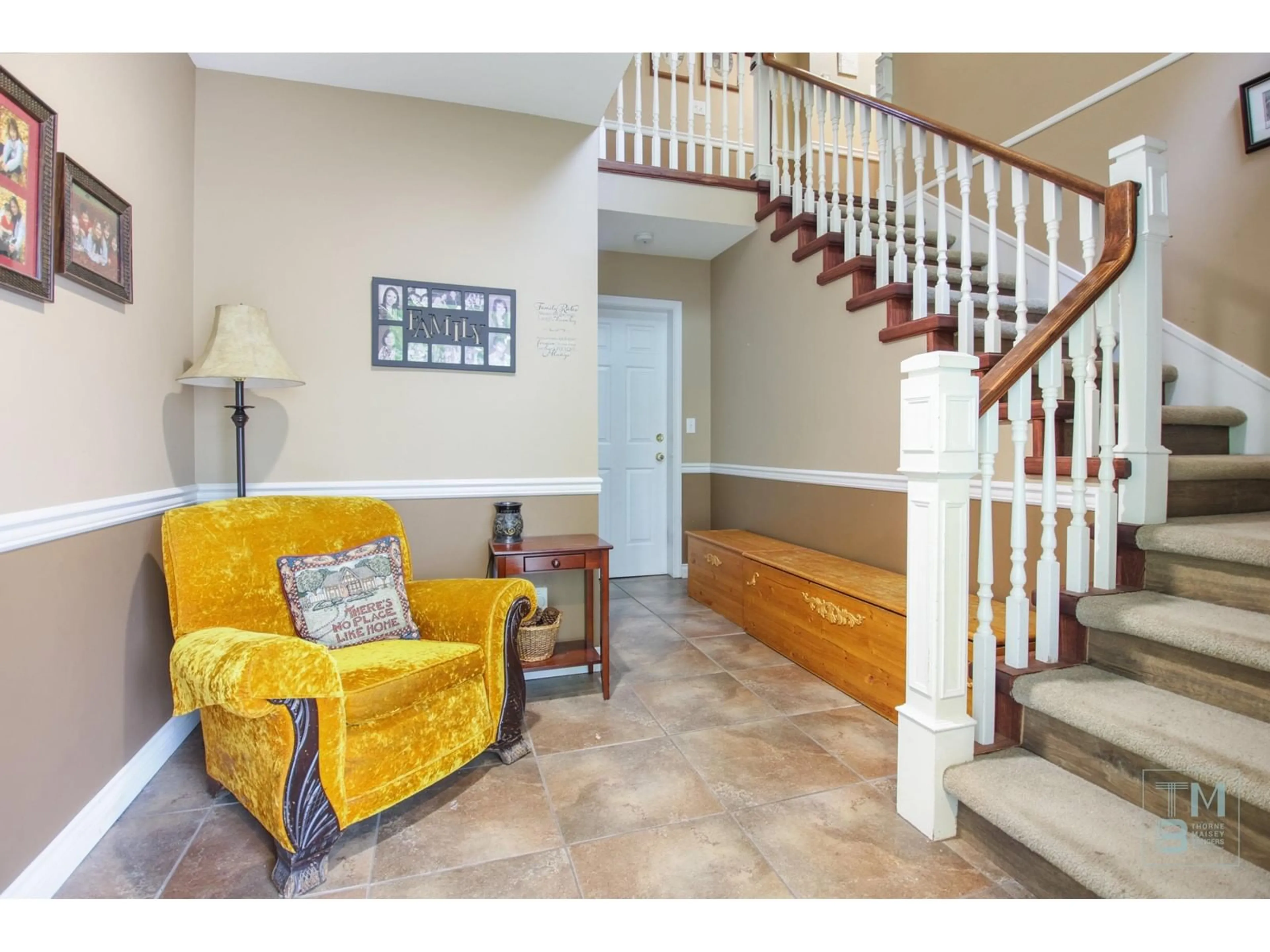 Indoor entryway for 27098 25A, Langley British Columbia V4W3W2