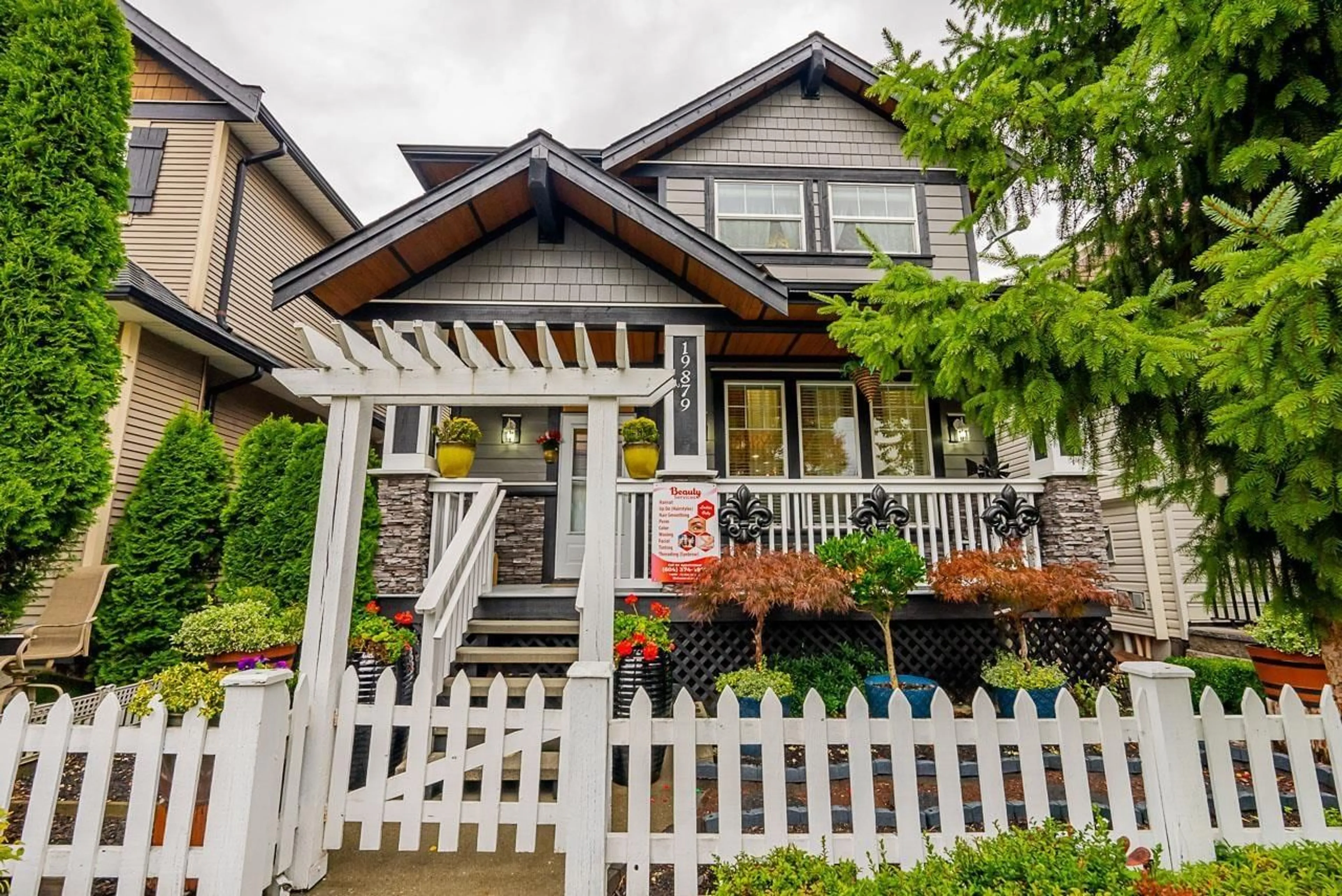 Home with vinyl exterior material, street for 19879 72, Langley British Columbia V2Y3J2
