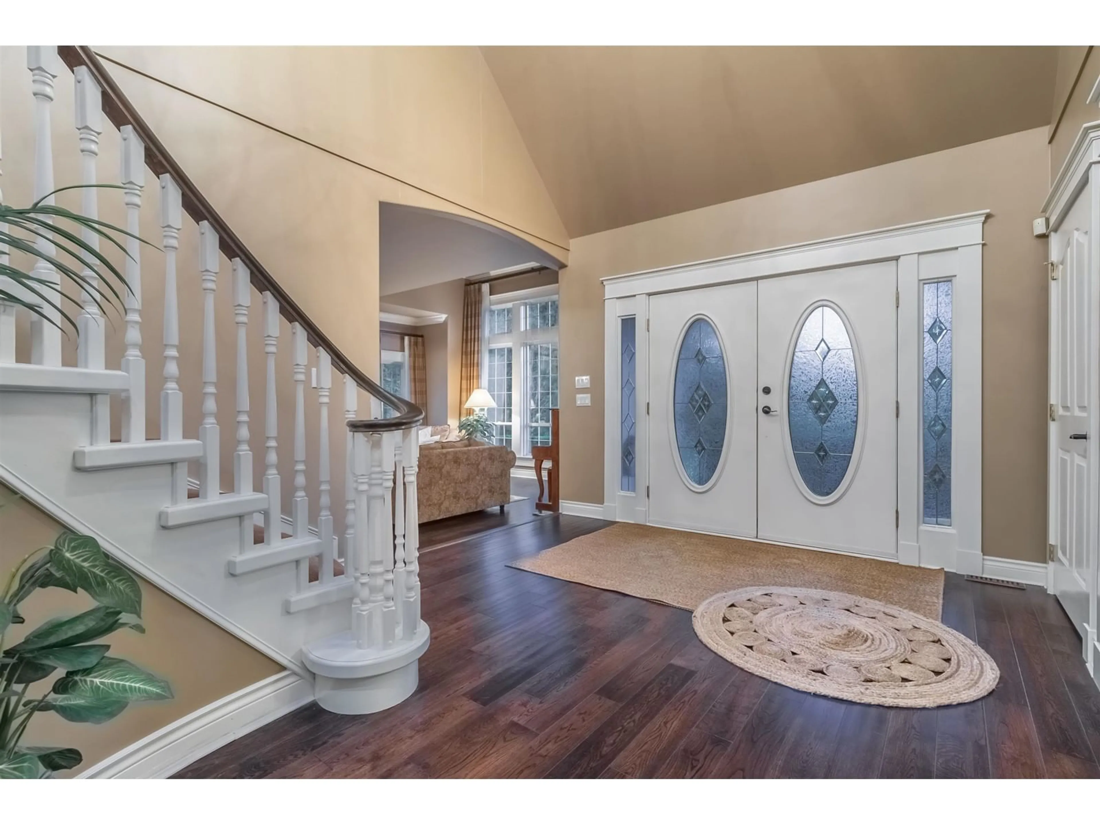Indoor entryway for 25754 82, Langley British Columbia V1M2M8
