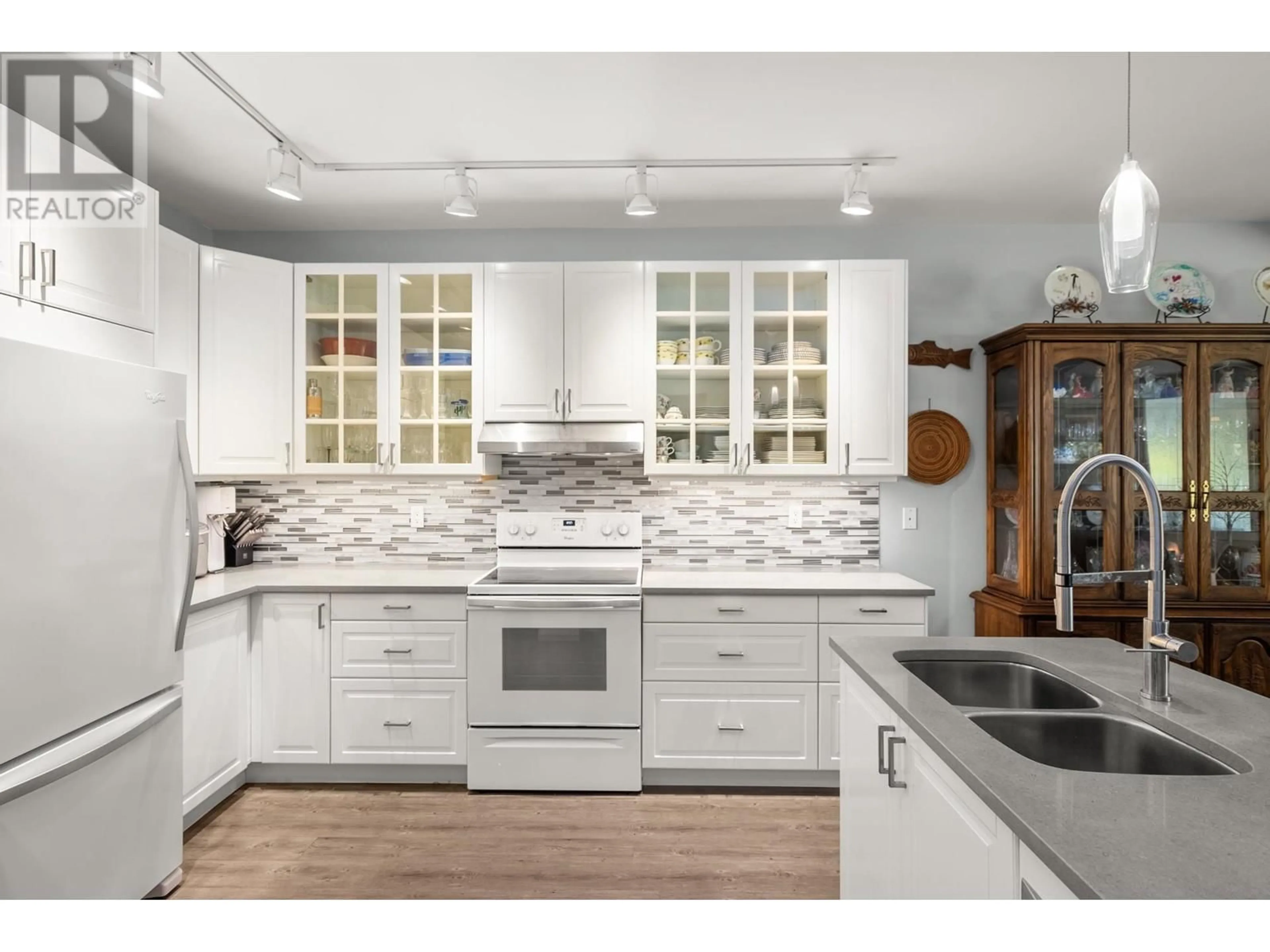 Contemporary kitchen, ceramic/tile floor for 103 - 4743 RIVER ROAD, Delta British Columbia V4K1R9