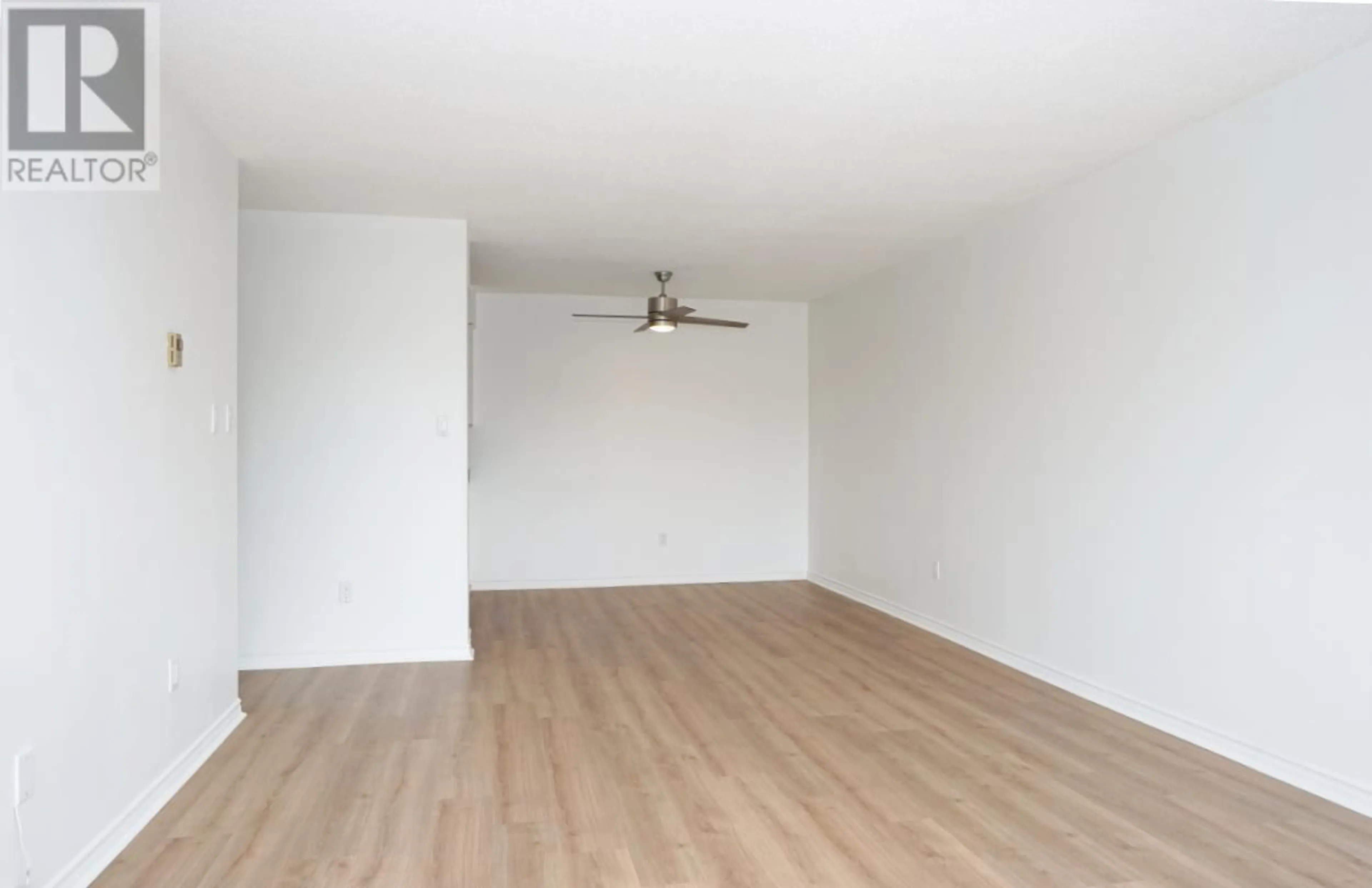 A pic of a room for 305 - 550 ROYAL AVENUE, New Westminster British Columbia V3L5H9
