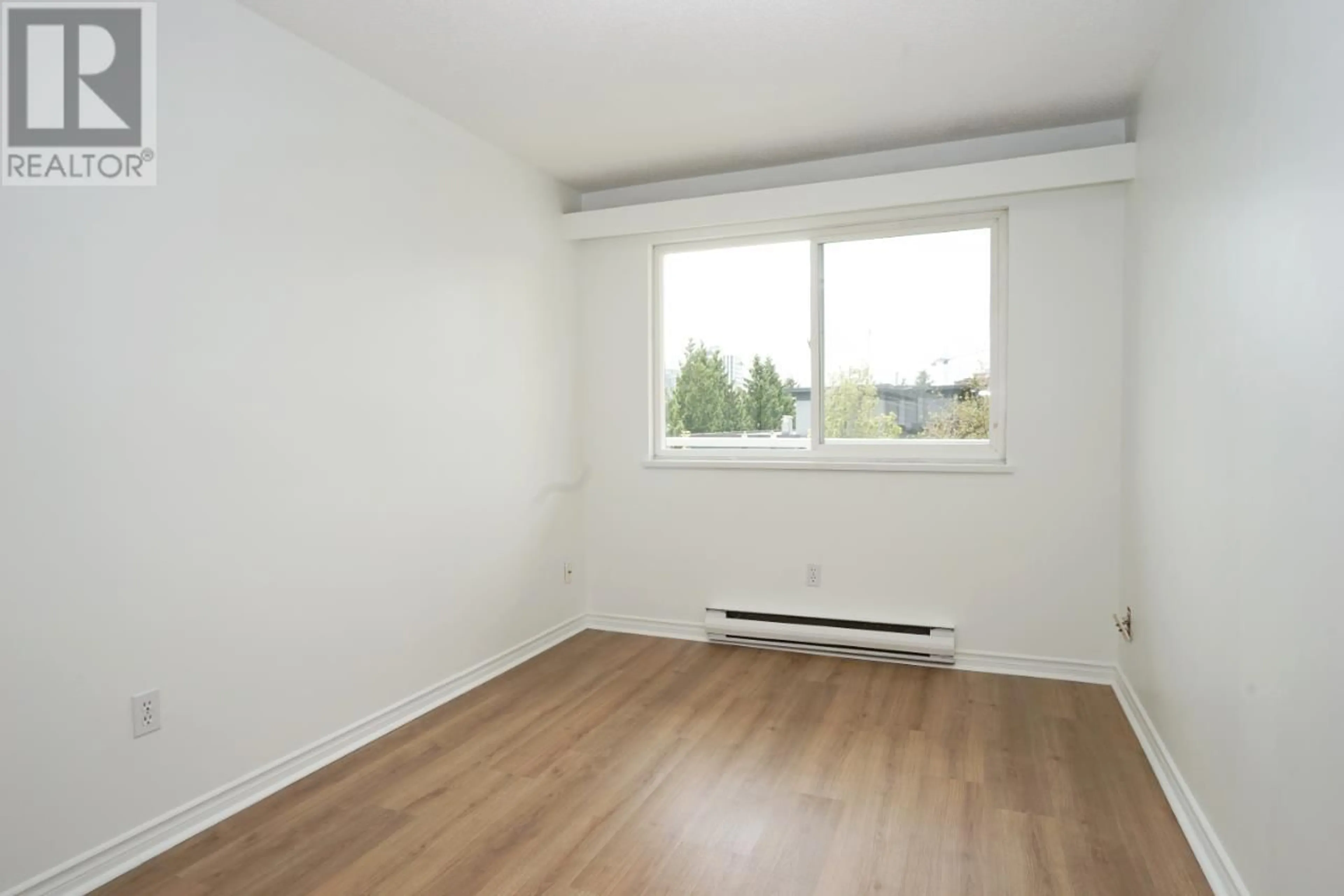 A pic of a room for 305 - 550 ROYAL AVENUE, New Westminster British Columbia V3L5H9