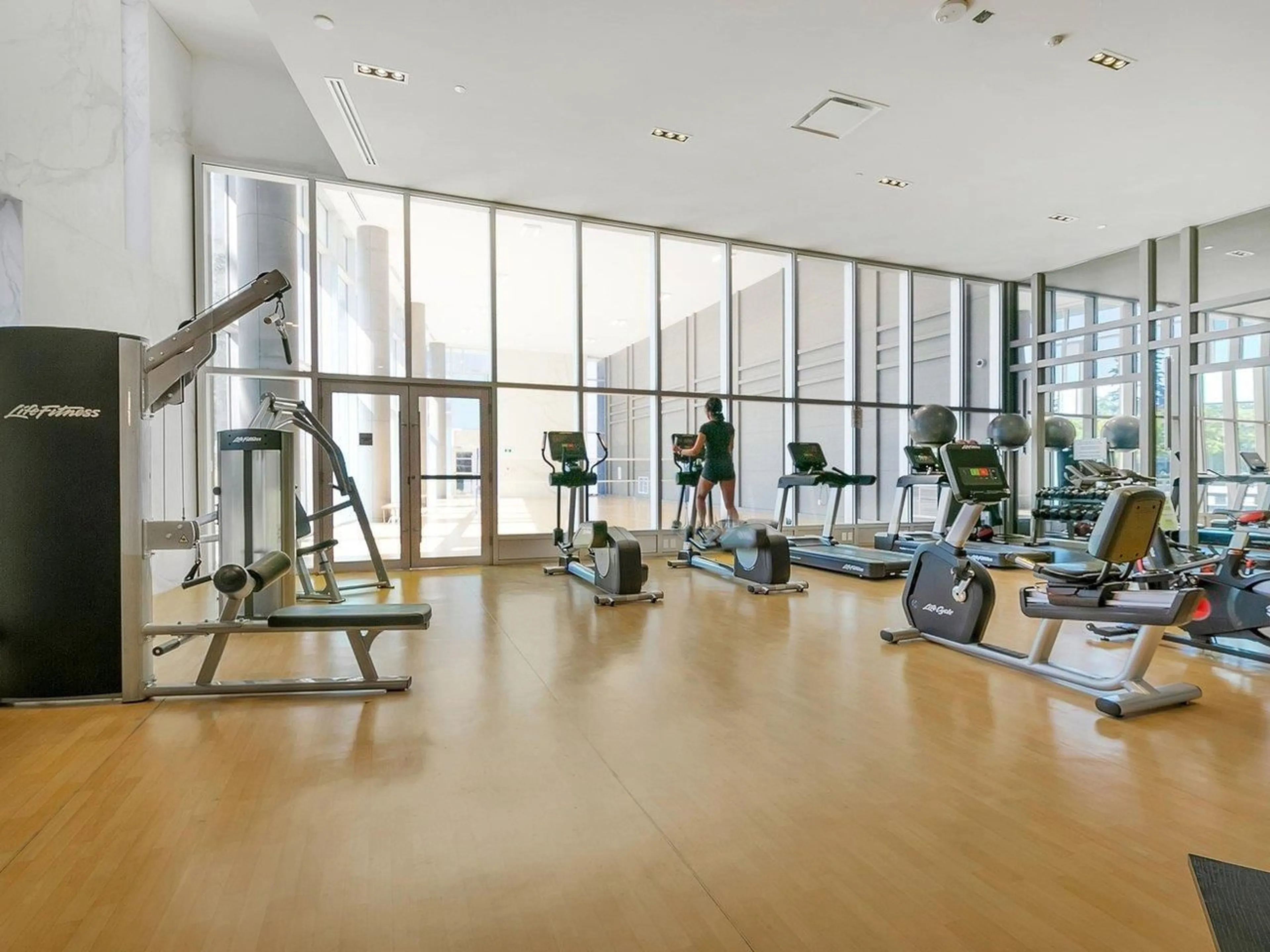 Gym or fitness room for 407 - 9887 WHALLEY, Surrey British Columbia V3T0P4