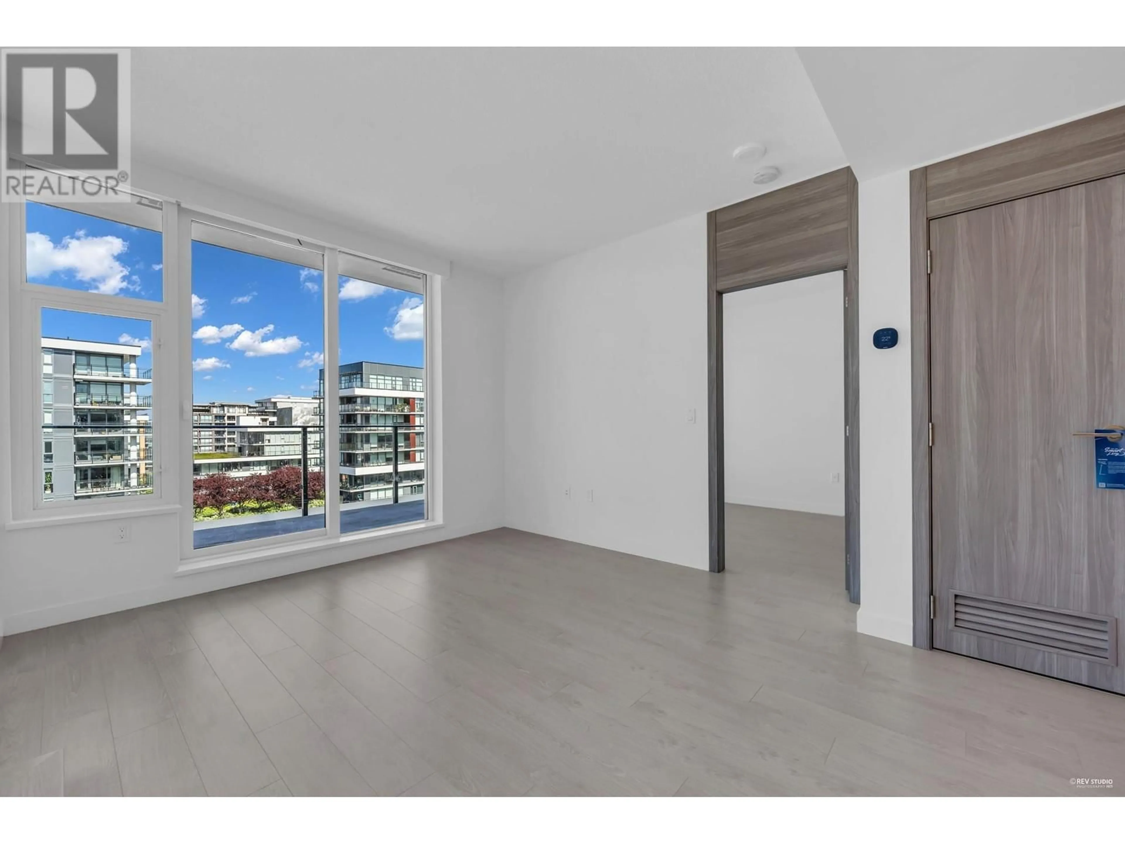 A pic of a room for 1231 - 3328 NO. 3 ROAD, Richmond British Columbia V6X0X1