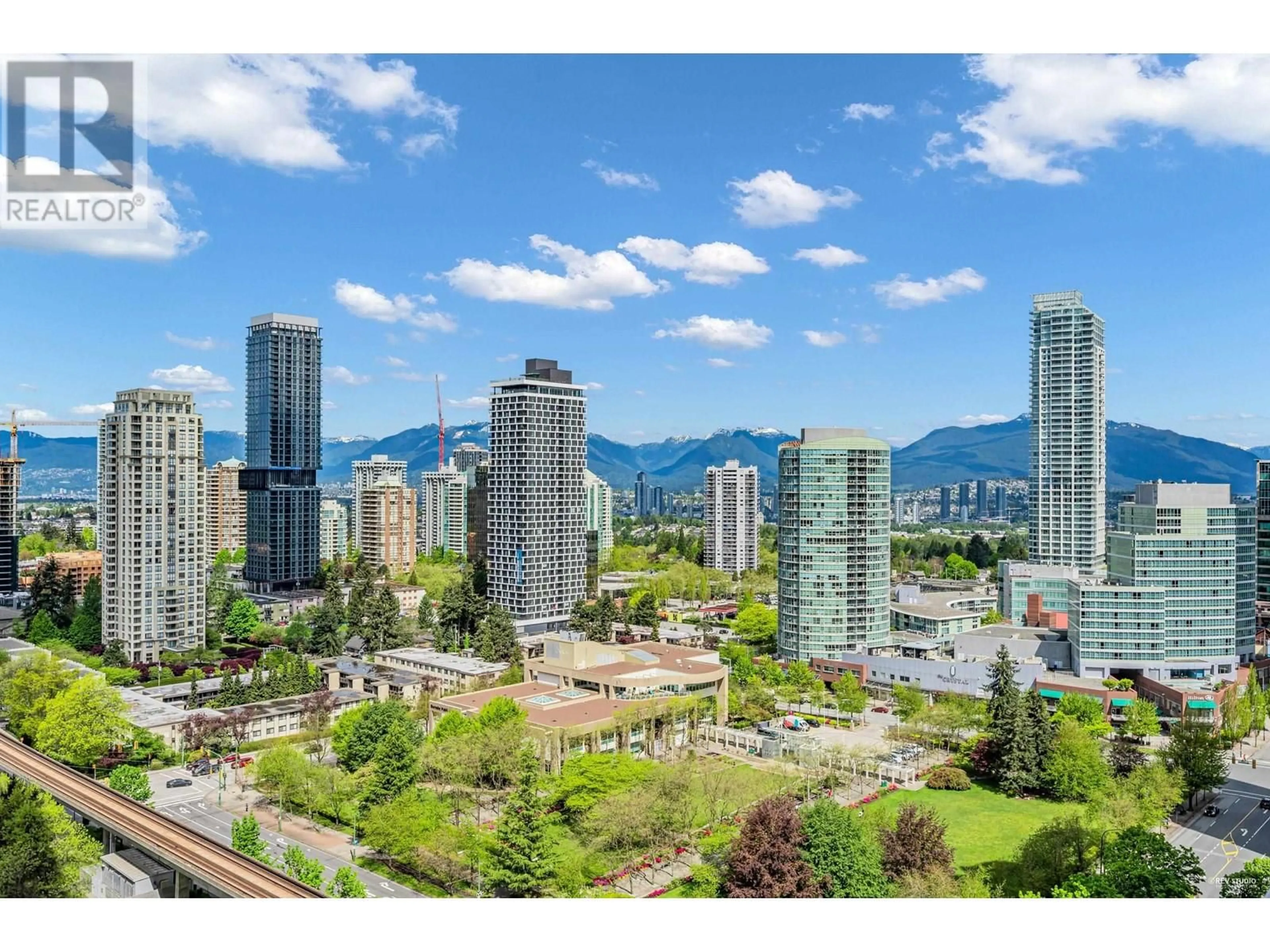 A pic from outside/outdoor area/front of a property/back of a property/a pic from drone, city buildings view from balcony for 2109 - 6333 SILVER AVENUE, Burnaby British Columbia V5H0C3
