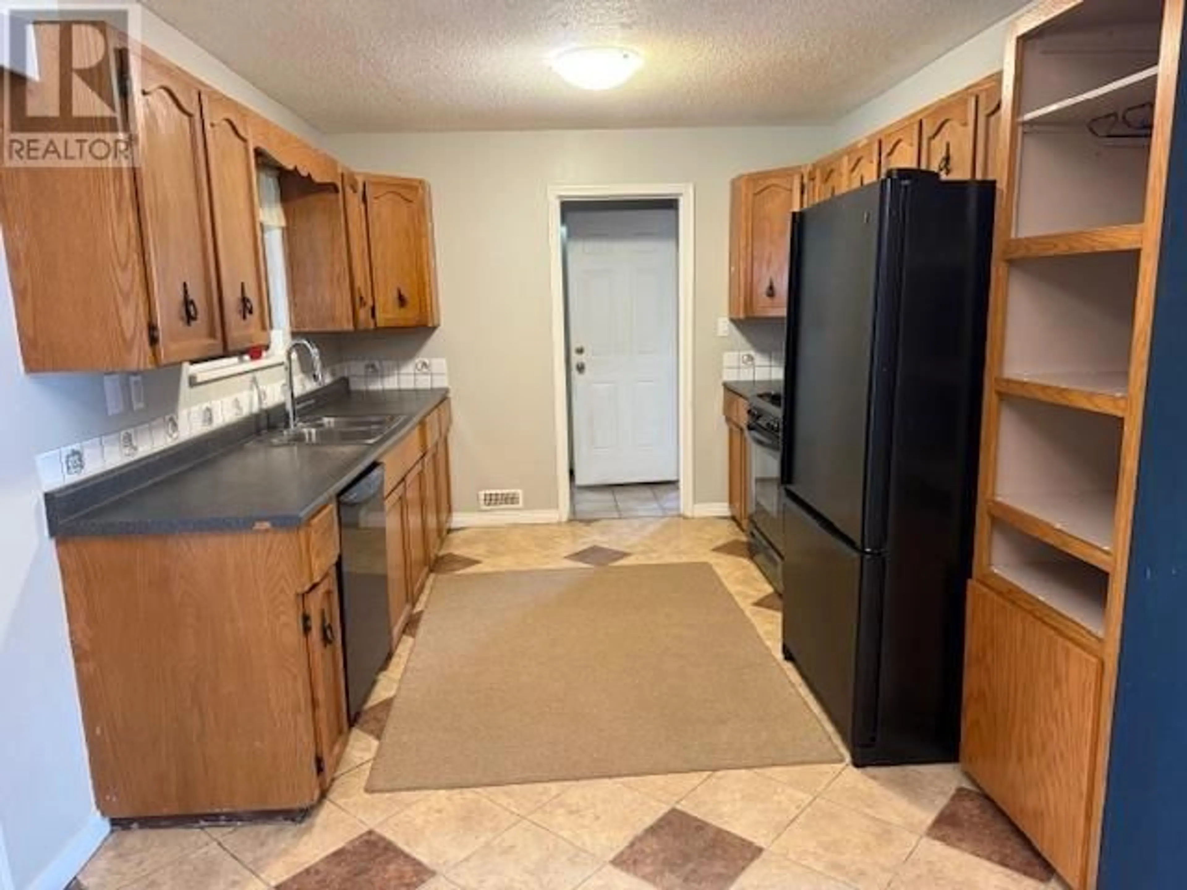 Standard kitchen, unknown for 22967 ROGERS AVENUE, Maple Ridge British Columbia V2X3Z8