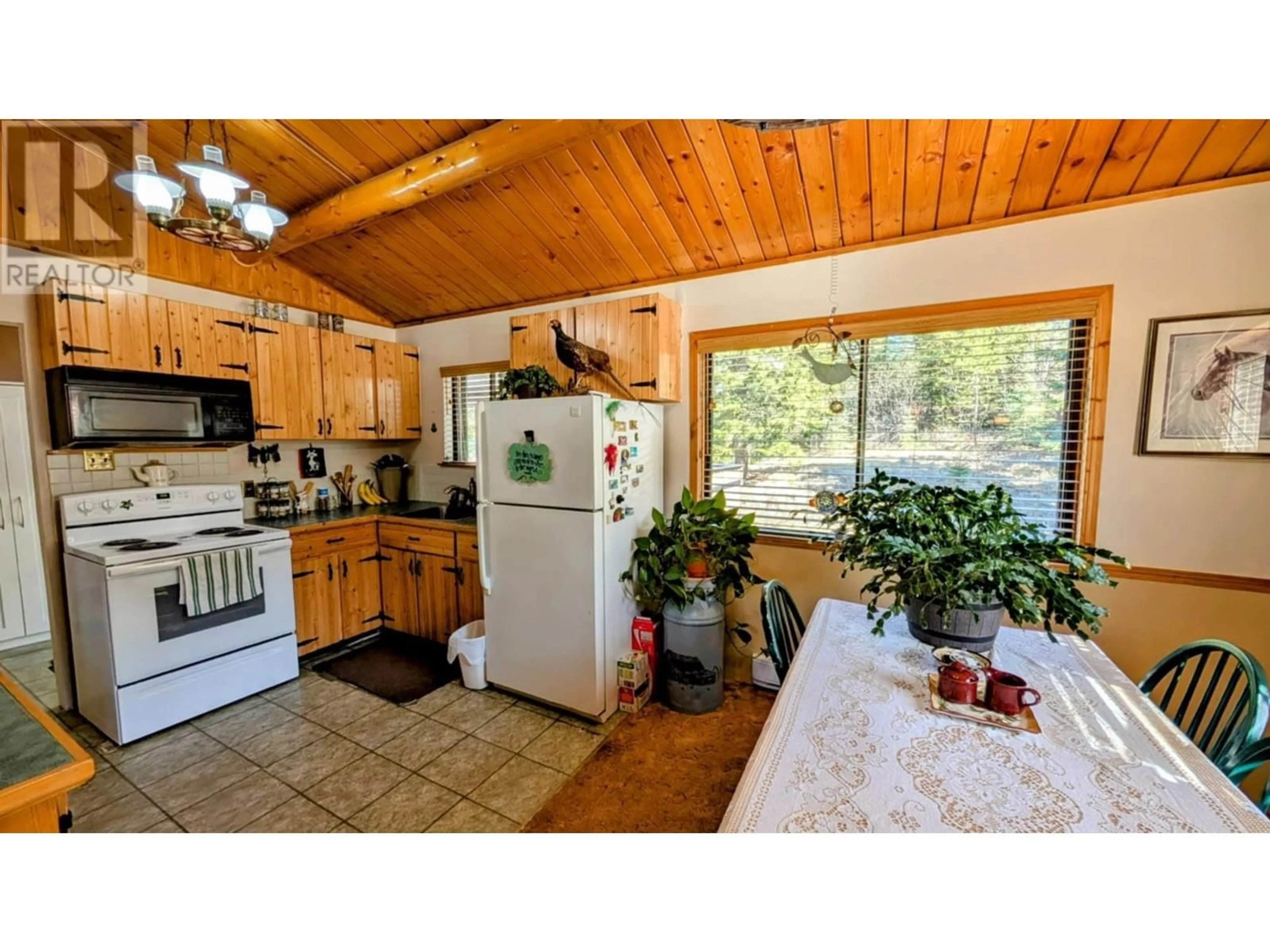 Unknown for 7624 CLEARVIEW ROAD, Deka Lake / Sulphurous / Hathaway Lakes British Columbia V0K1X3