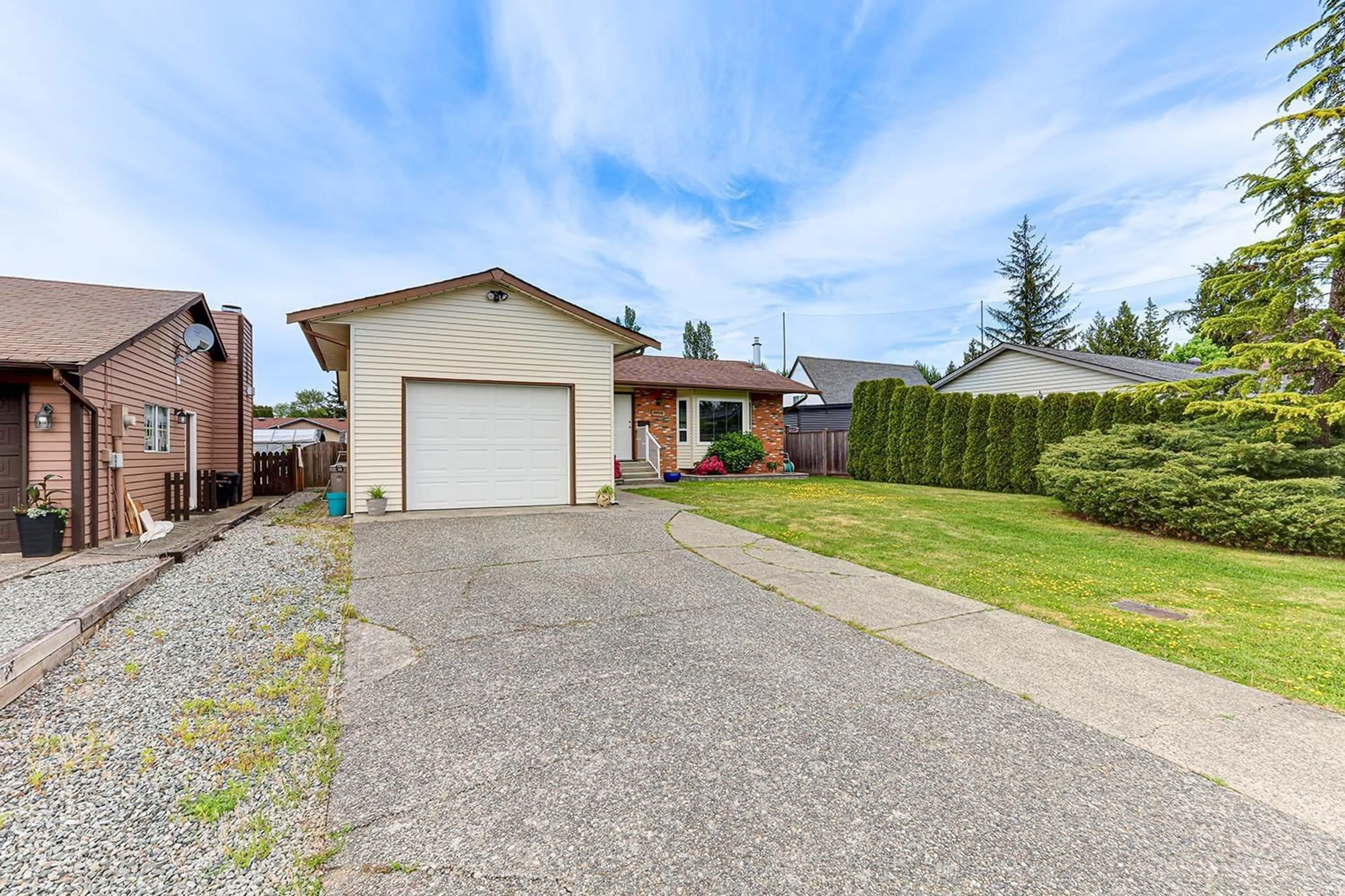 A pic from outside/outdoor area/front of a property/back of a property/a pic from drone, street for 20925 51B, Langley British Columbia V3A7K6