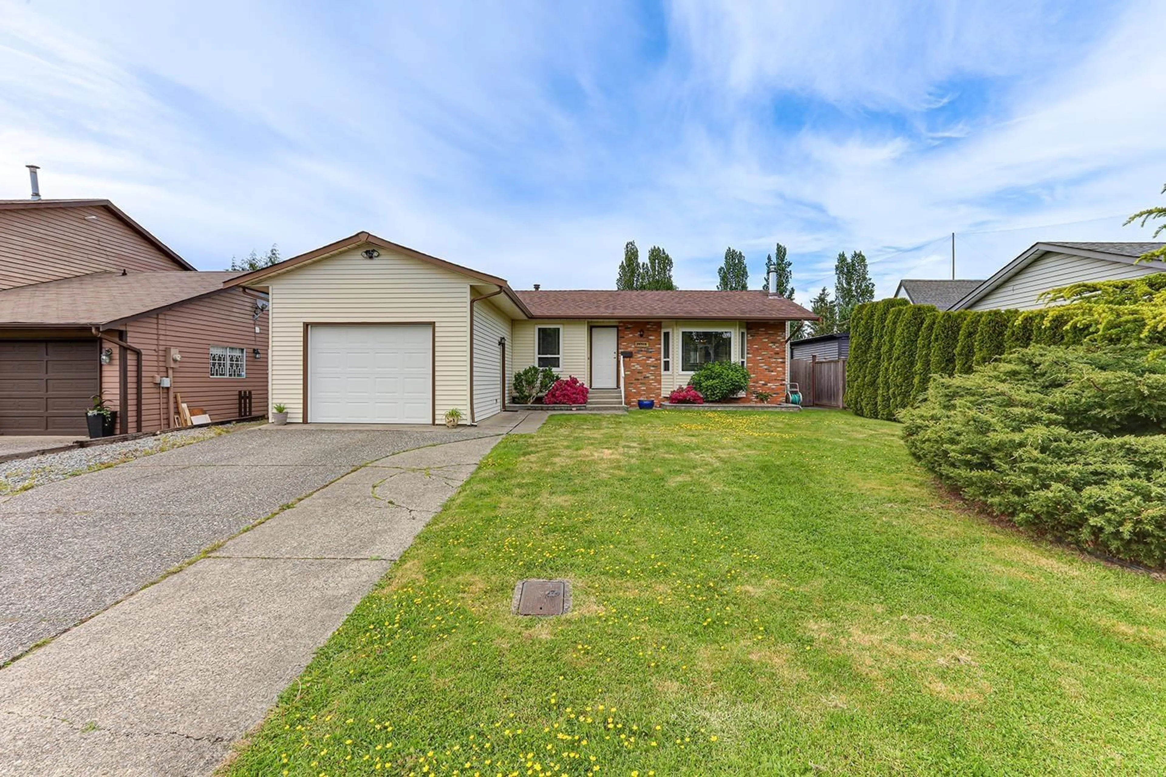 A pic from outside/outdoor area/front of a property/back of a property/a pic from drone, street for 20925 51B, Langley British Columbia V3A7K6