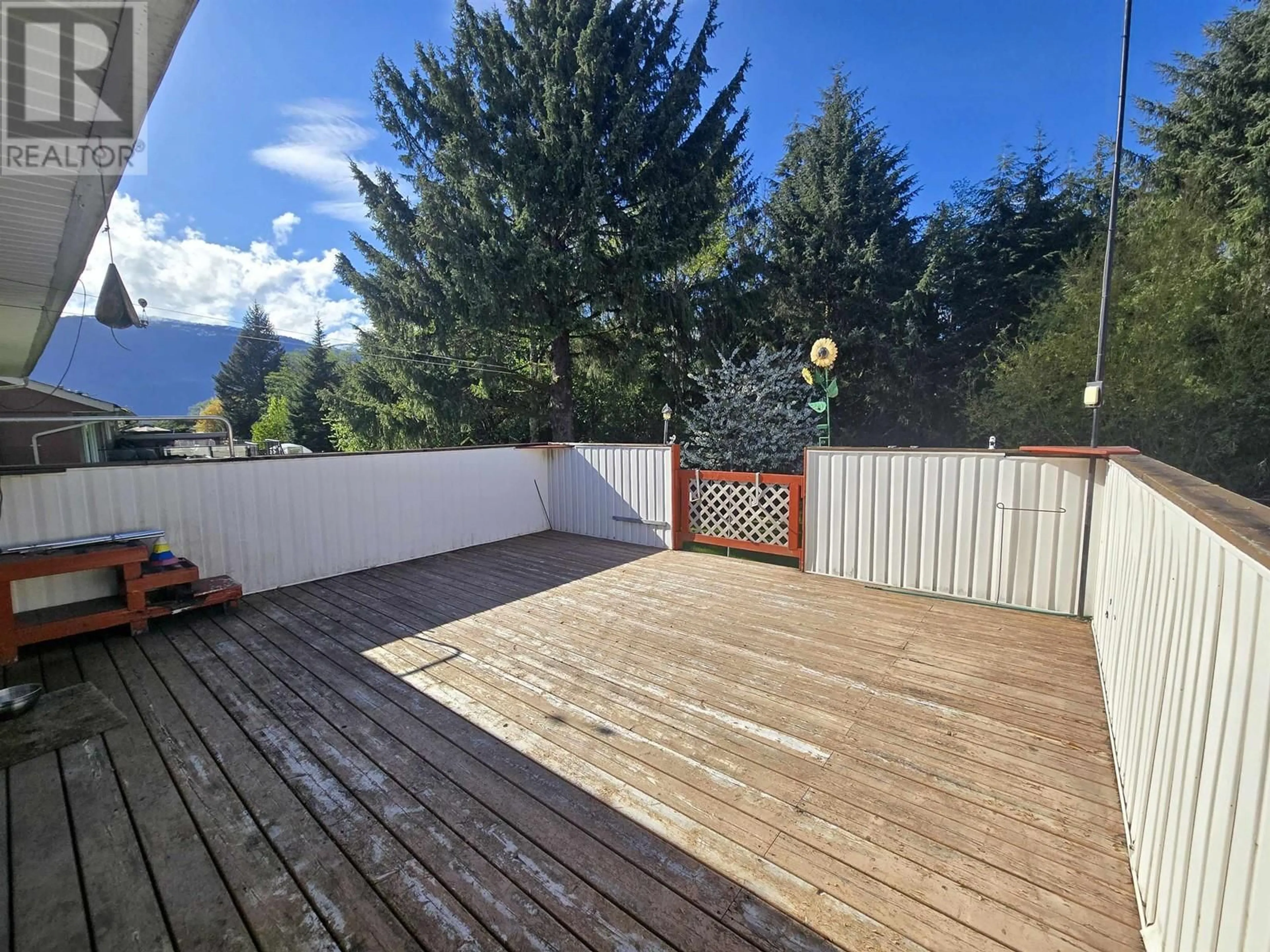 Patio, mountain view for 1452 ALBATROSS AVENUE, Kitimat British Columbia V8C1R1