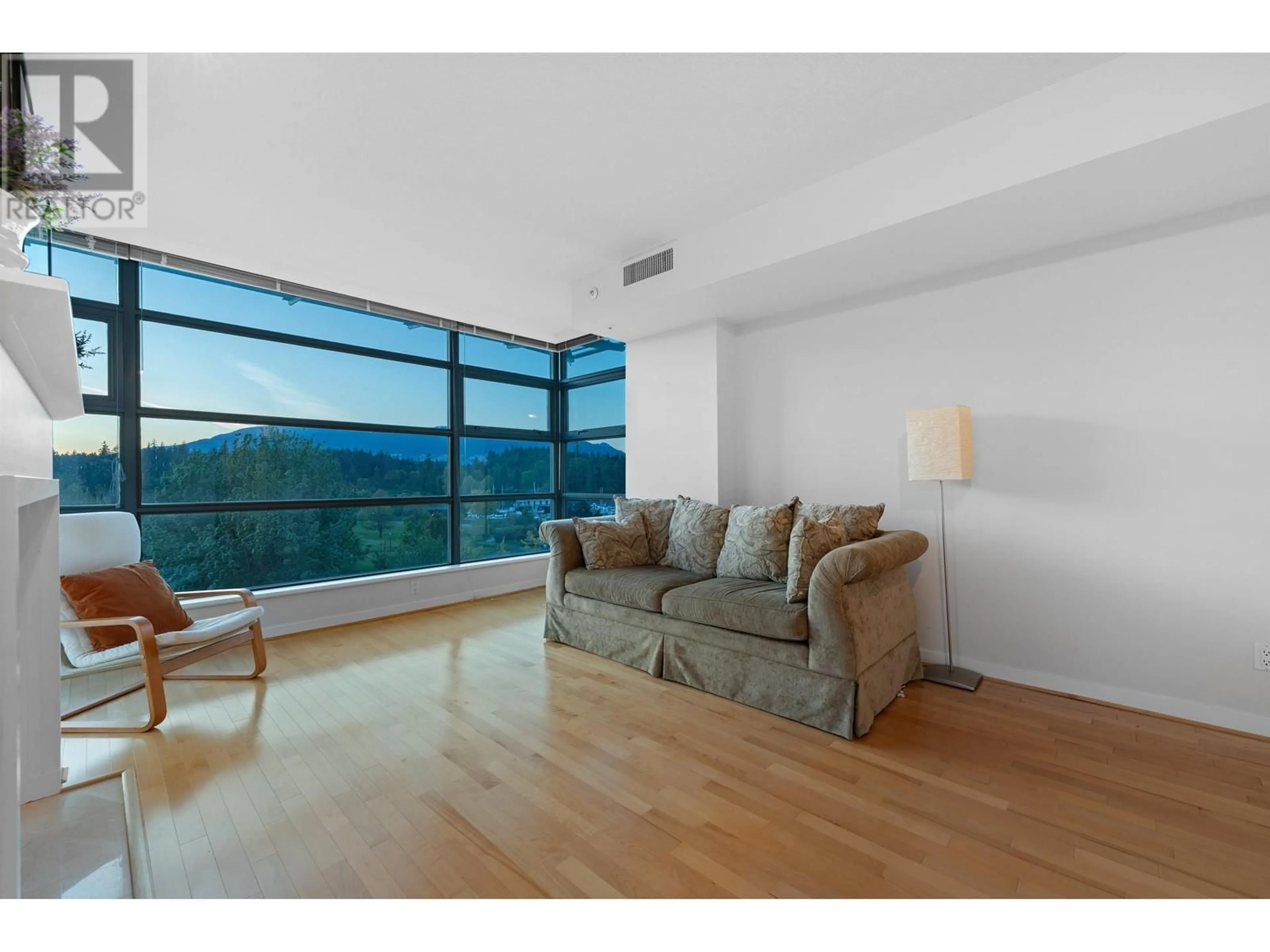 Living room with furniture, wood/laminate floor for 504 - 1790 BAYSHORE DRIVE, Vancouver British Columbia V6G3G5