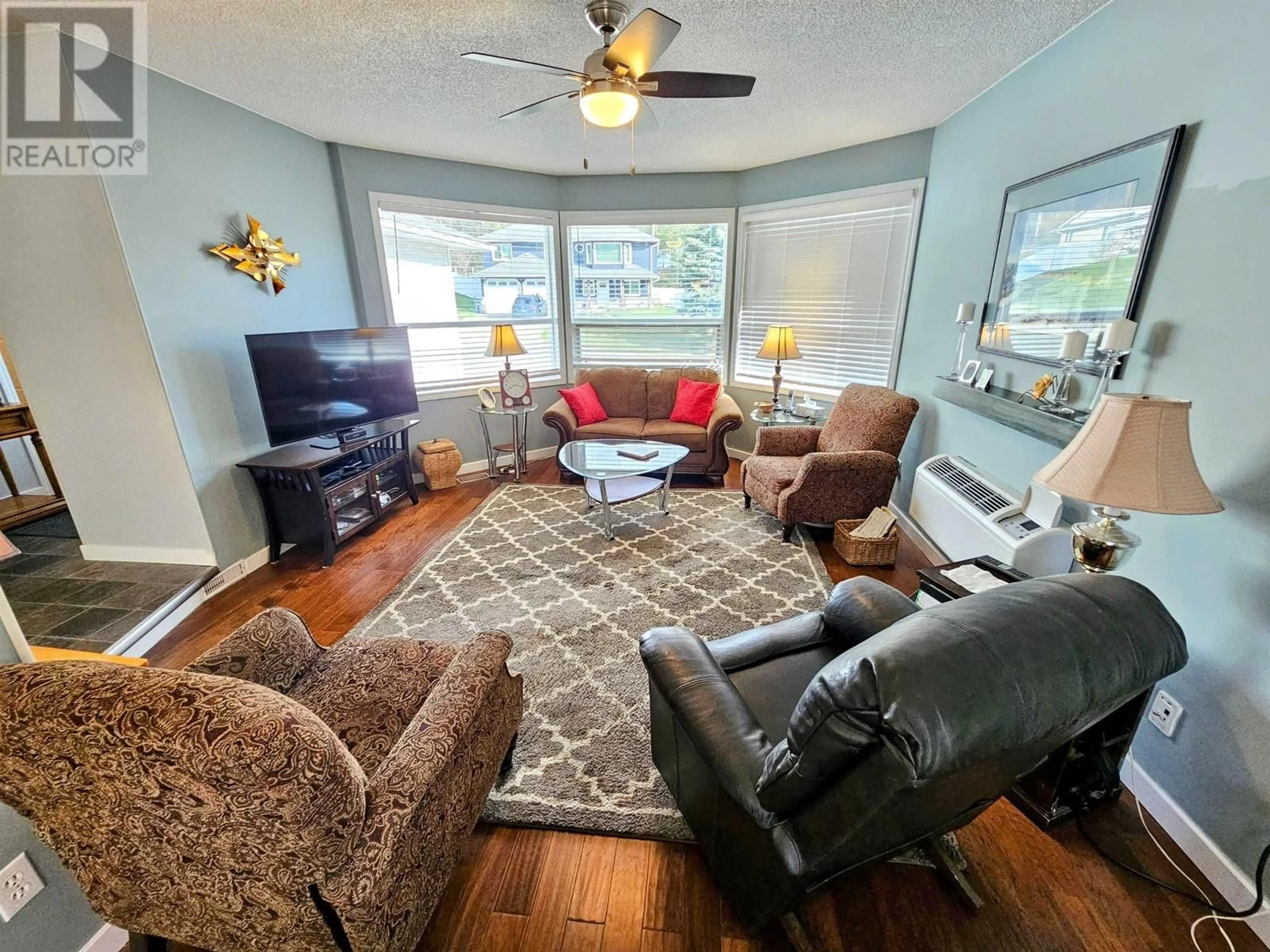 Living room with furniture, unknown for 1941 CLEARWOOD CRESCENT, Prince George British Columbia V2K4R1