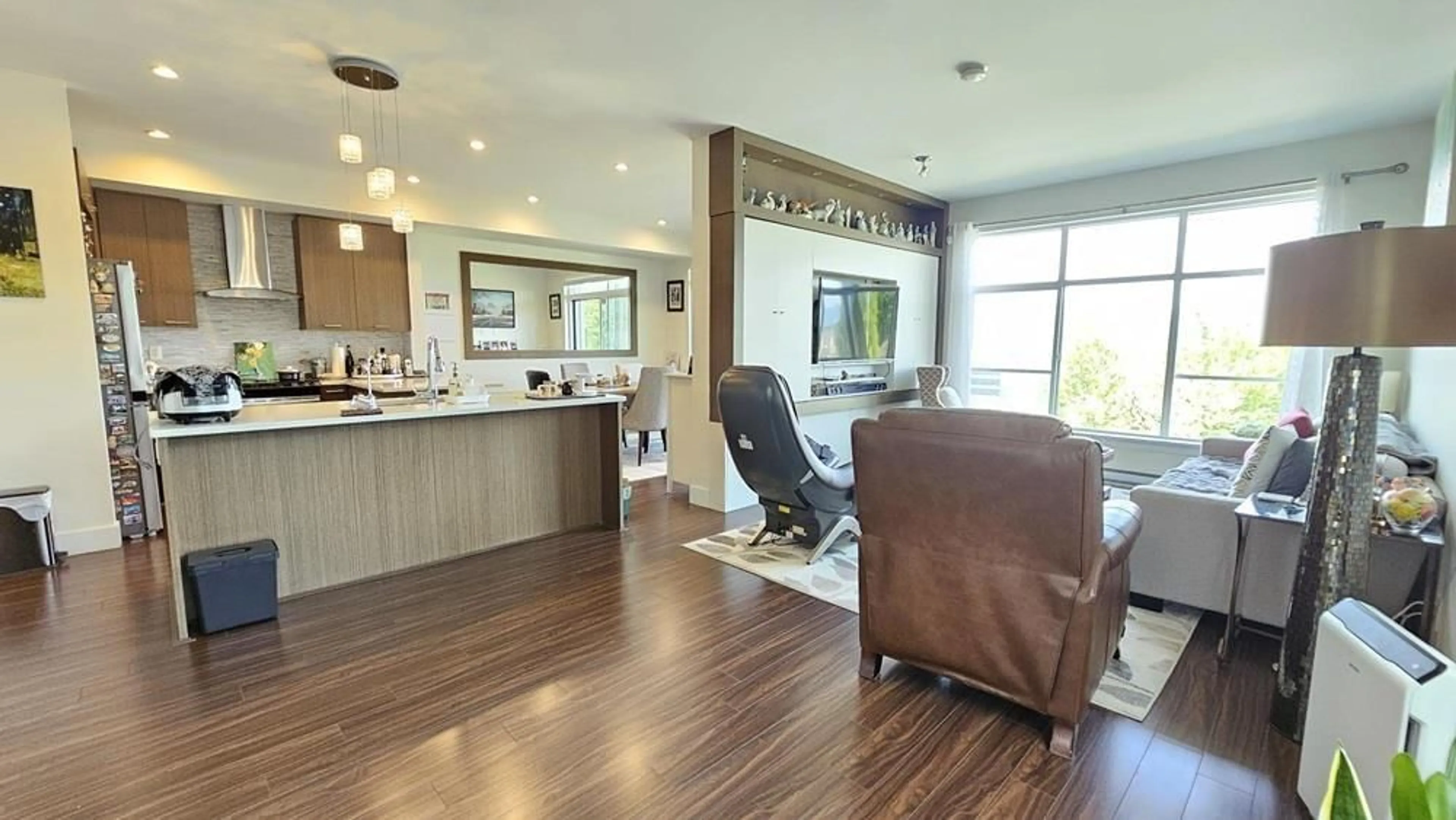 Unknown for 8 - 9989 BARNSTON EAST, Surrey British Columbia V4N6N3