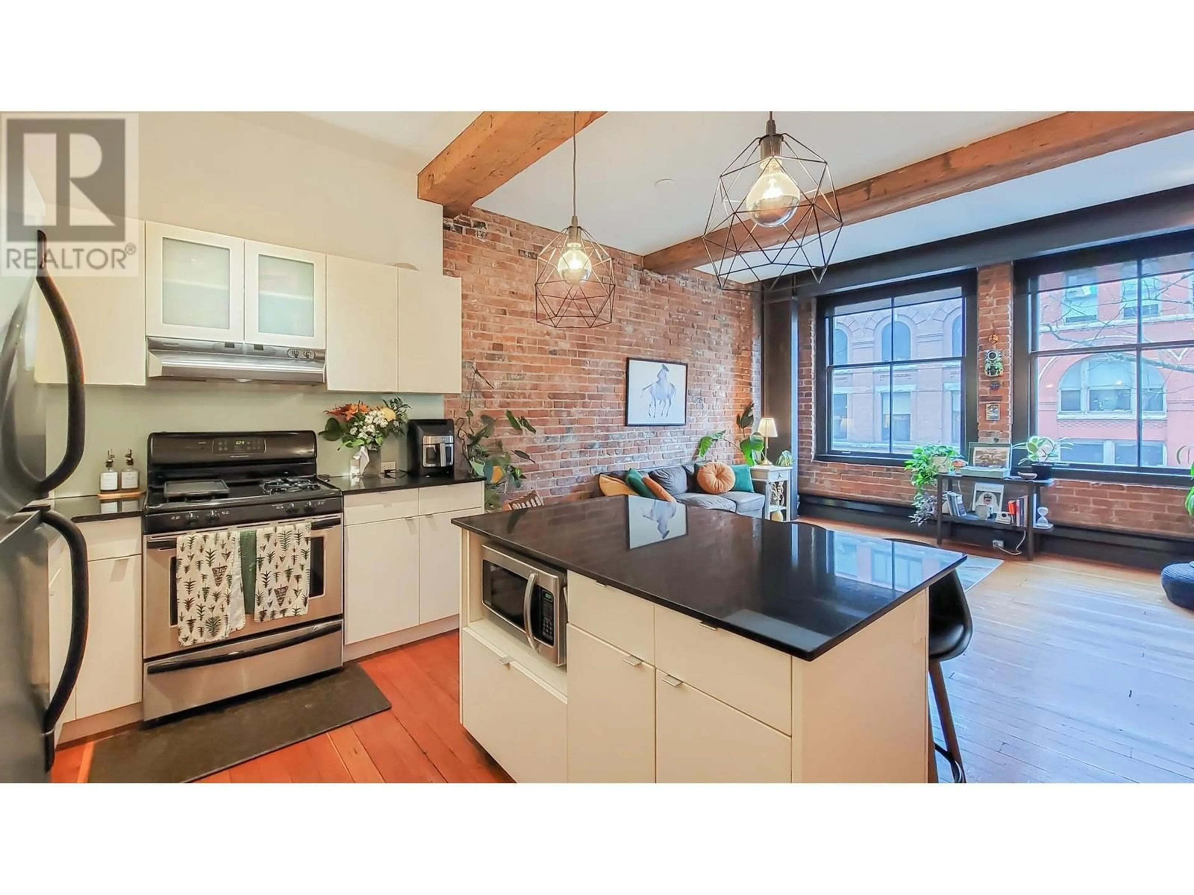 Open concept kitchen, ceramic/tile floor for 205 - 310 WATER STREET, Vancouver British Columbia V6B1B6