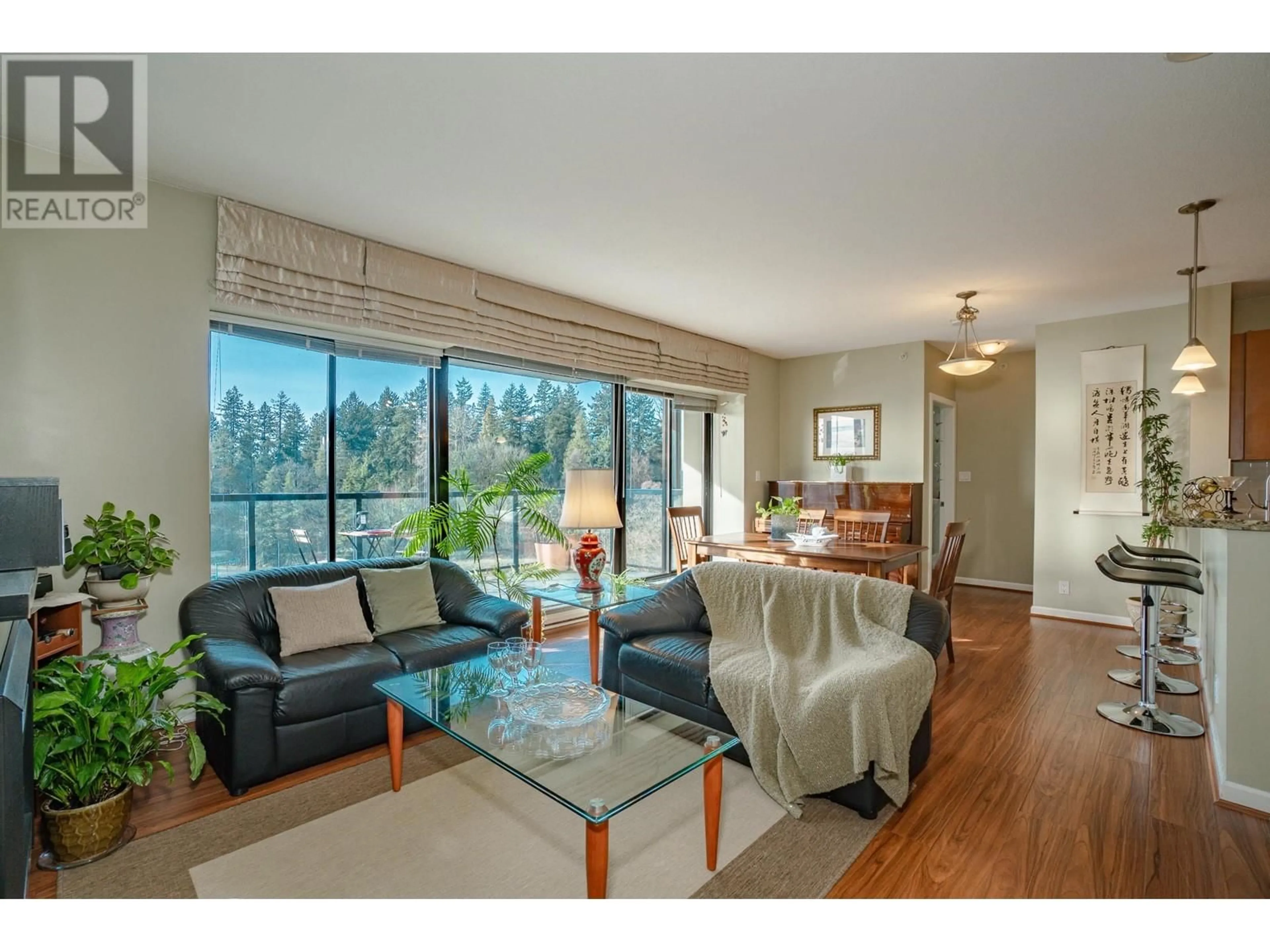 Living room with furniture, wood/laminate floor for 1202 - 15 ROYAL AVENUE, New Westminster British Columbia V3L0A9