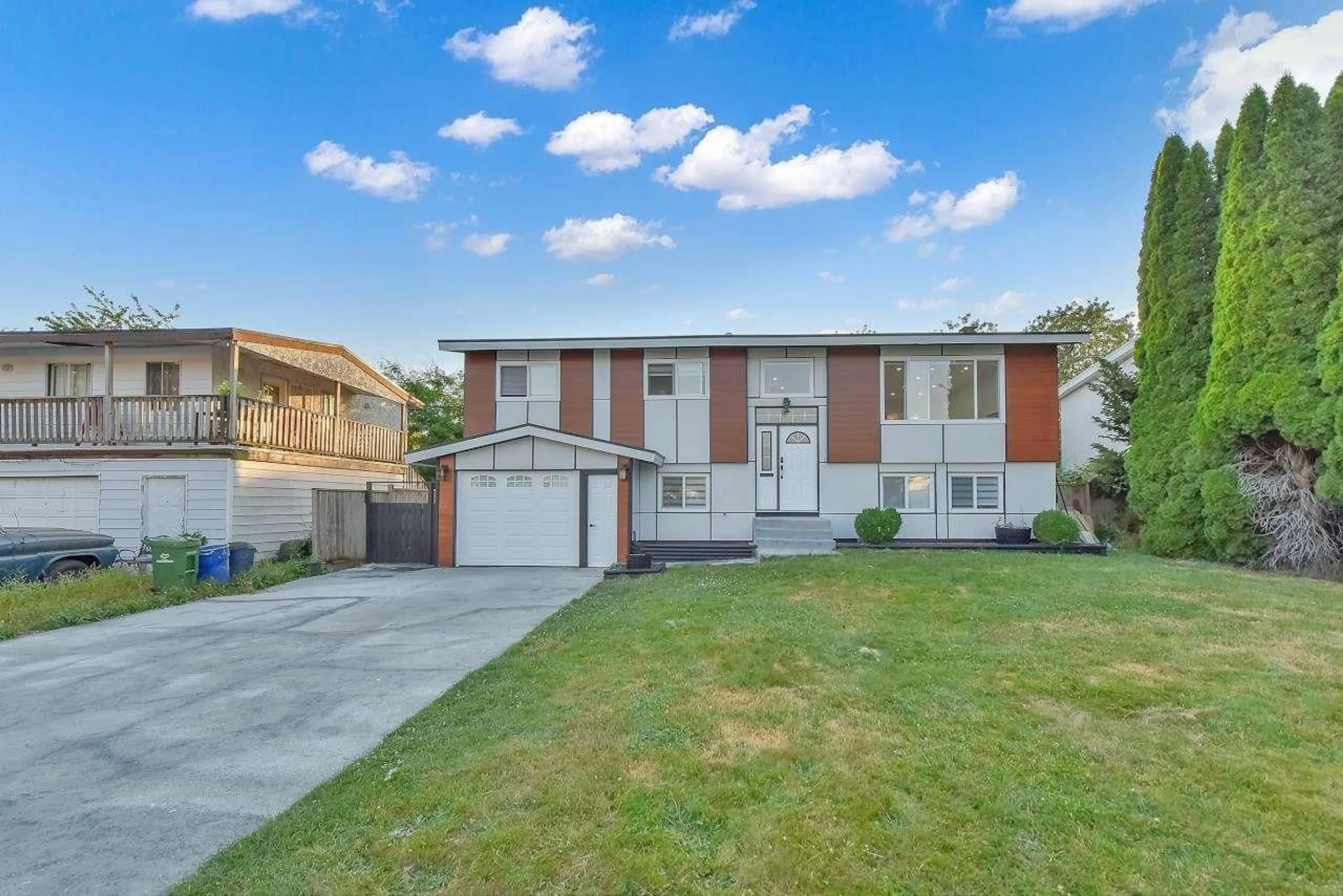 Home with vinyl exterior material, street for 8871 BERYL STREET, Chilliwack British Columbia V2P7E9