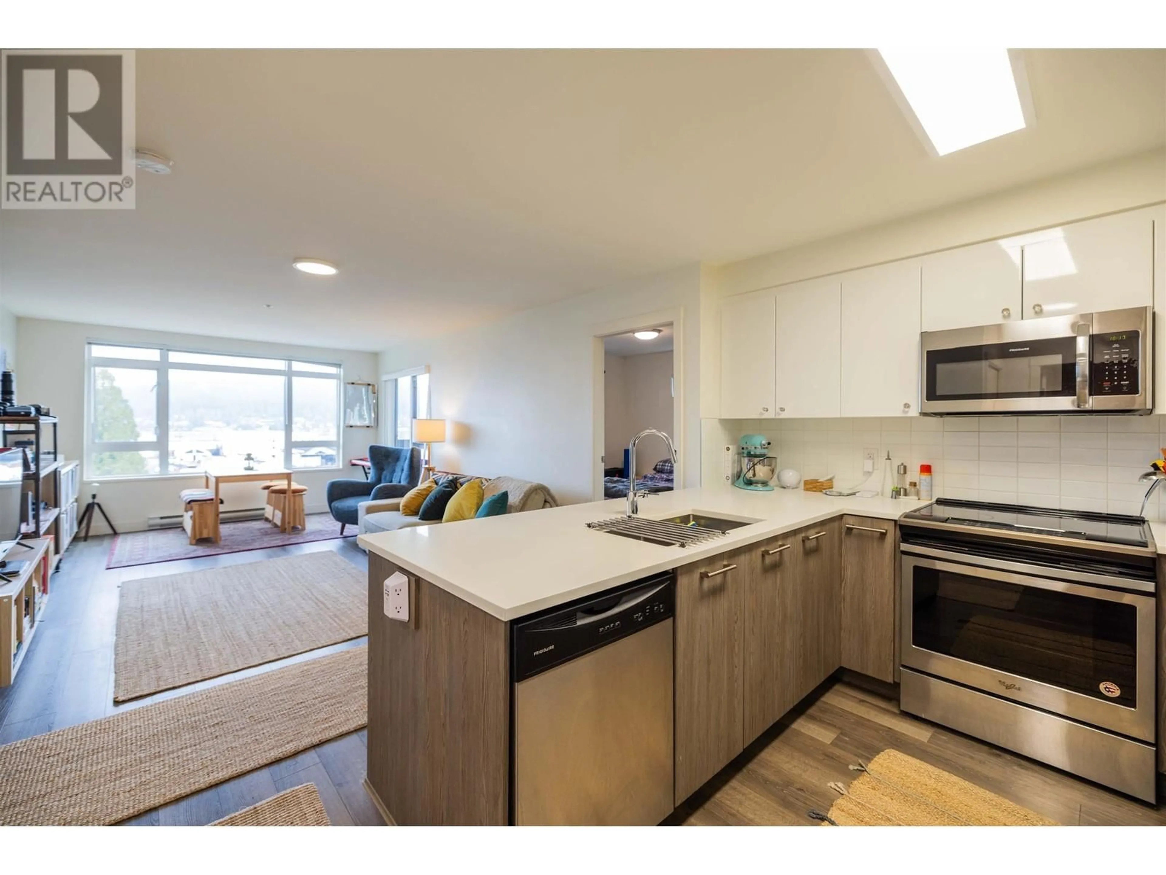 Open concept kitchen, unknown for 411 - 2525 CLARKE STREET, Port Moody British Columbia V3H0J3