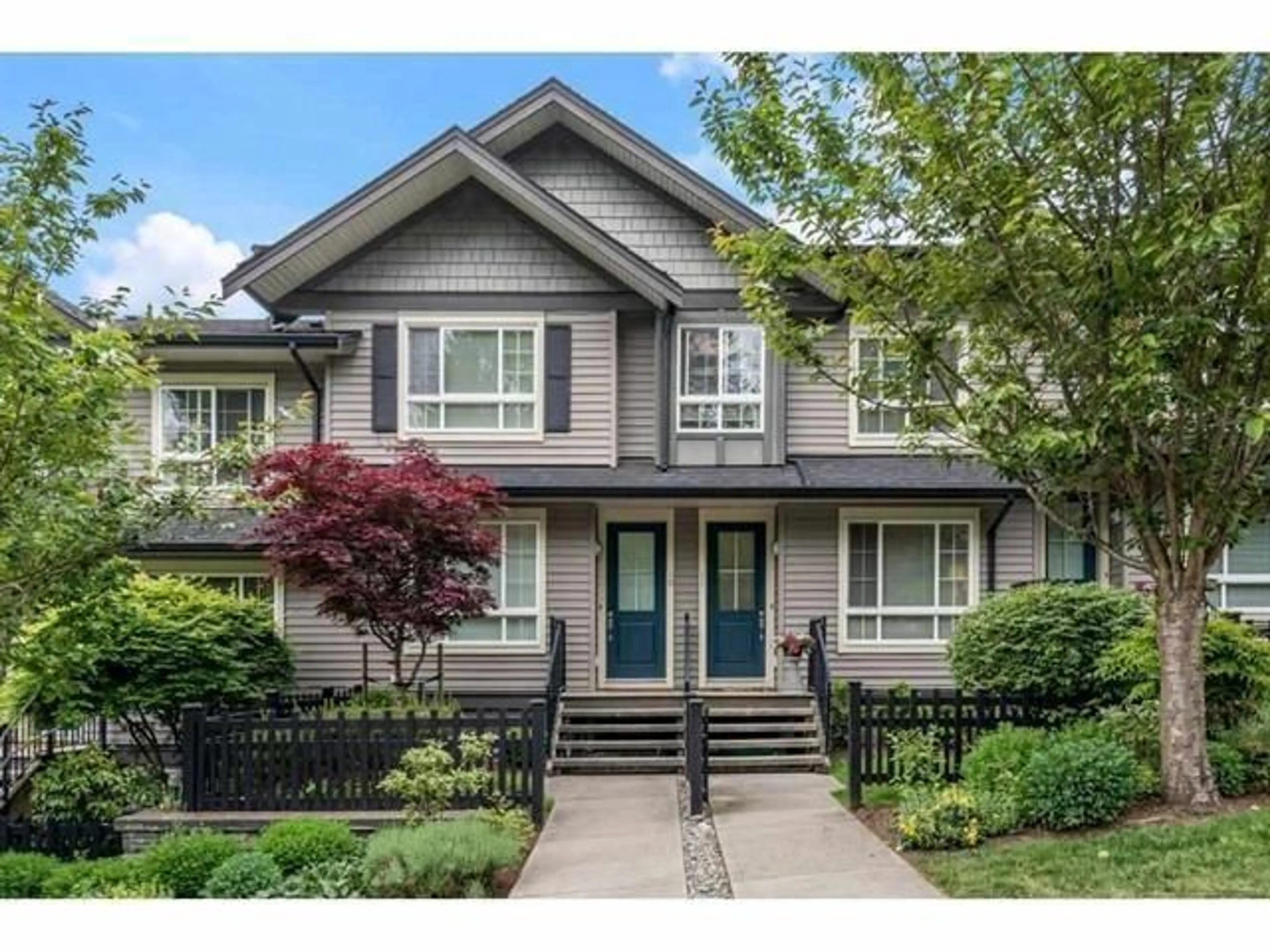 Home with vinyl exterior material, street for 11 - 21867 50, Langley British Columbia V3A3T2