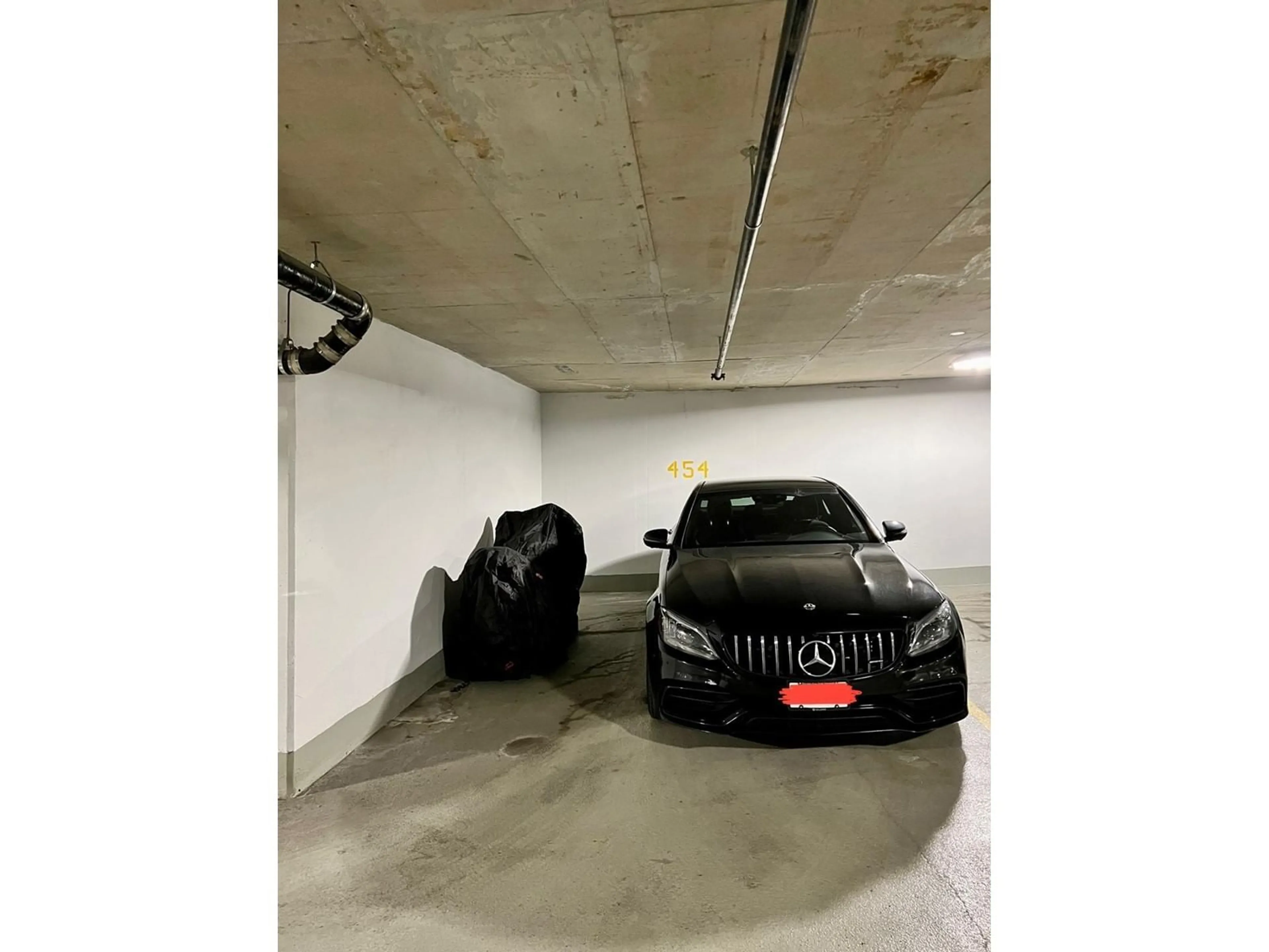 Indoor garage for 3209 - 13495 CENTRAL, Surrey British Columbia V3T0K2
