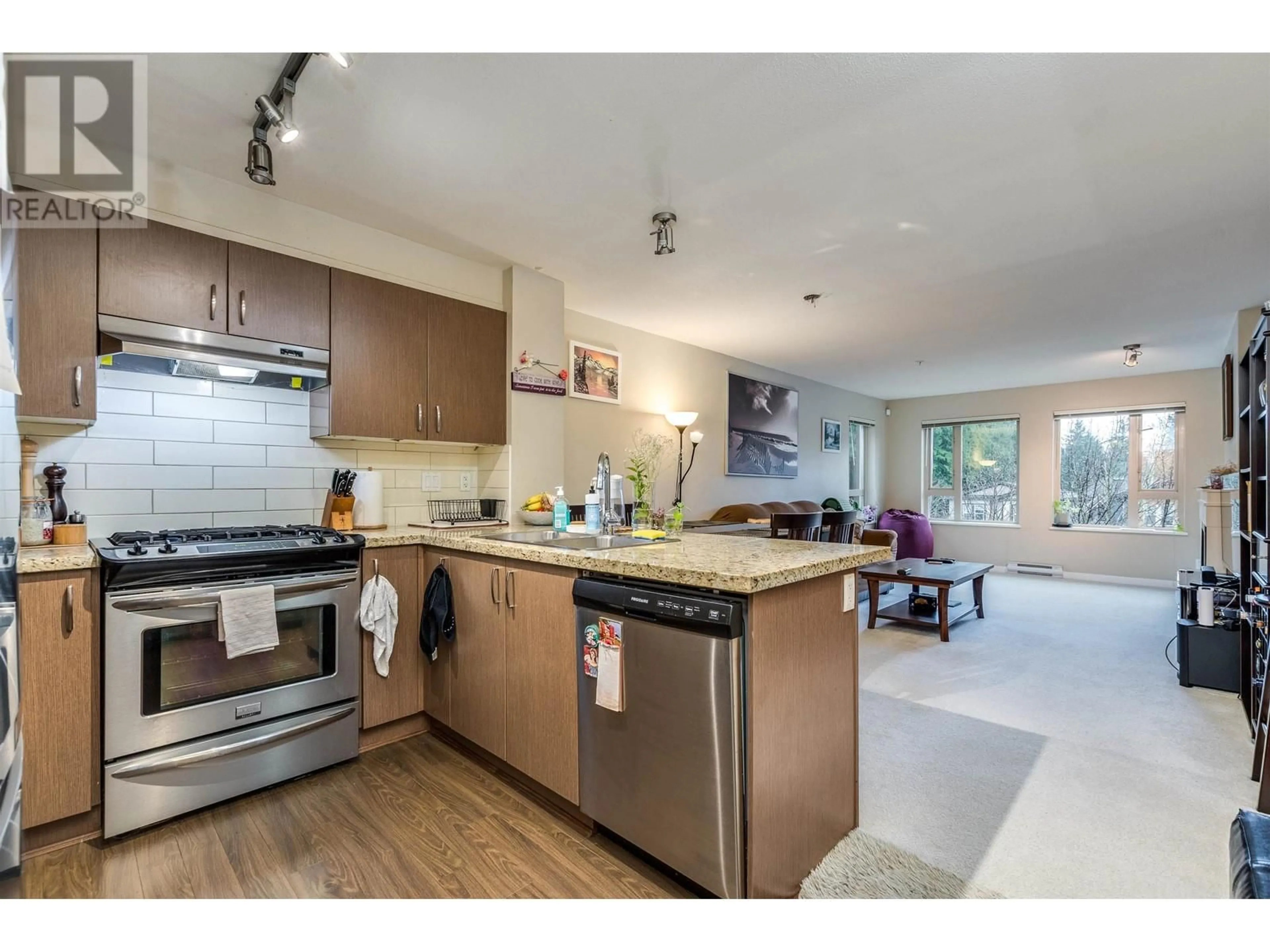 Open concept kitchen, unknown for 302 - 3105 LINCOLN AVENUE, Coquitlam British Columbia V3B0E1