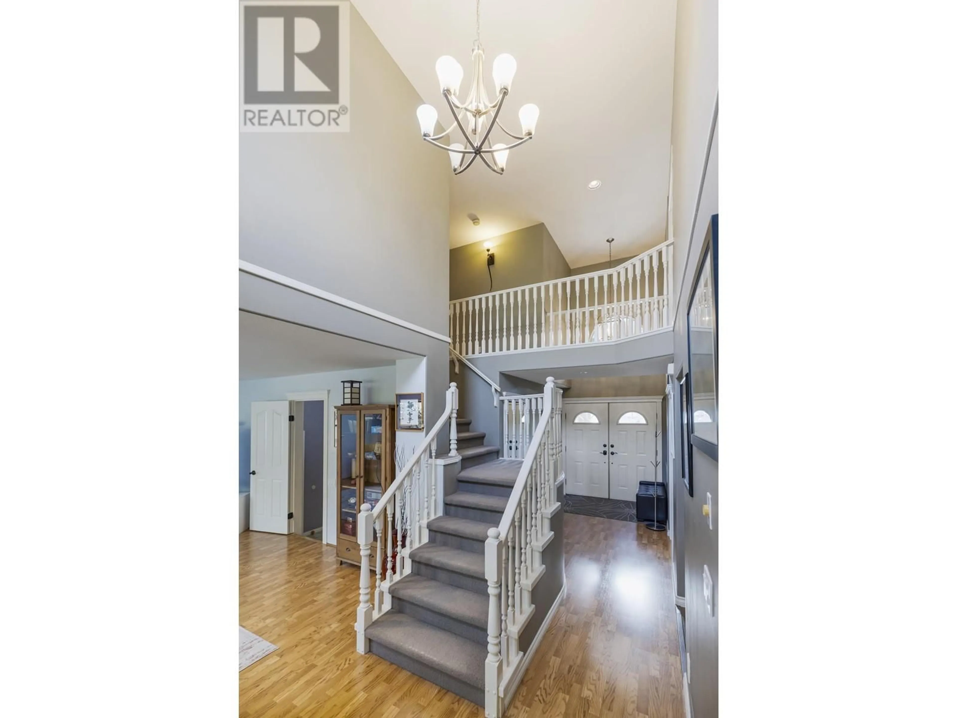 Indoor foyer for 1167 SETTLERS COURT, Port Coquitlam British Columbia V3C5Y5