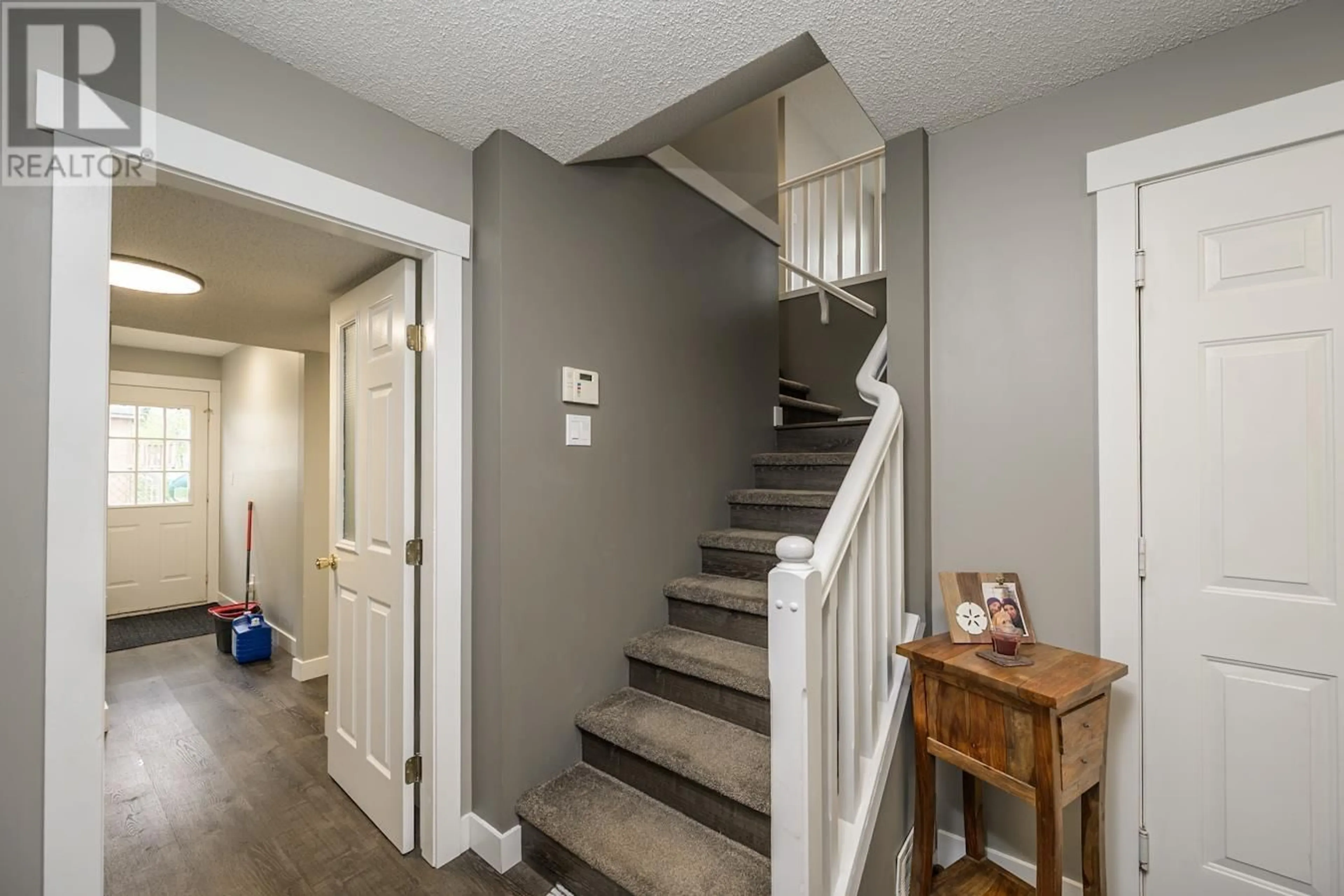 Indoor entryway for 7466 MOOSE ROAD, Prince George British Columbia V2N5N8