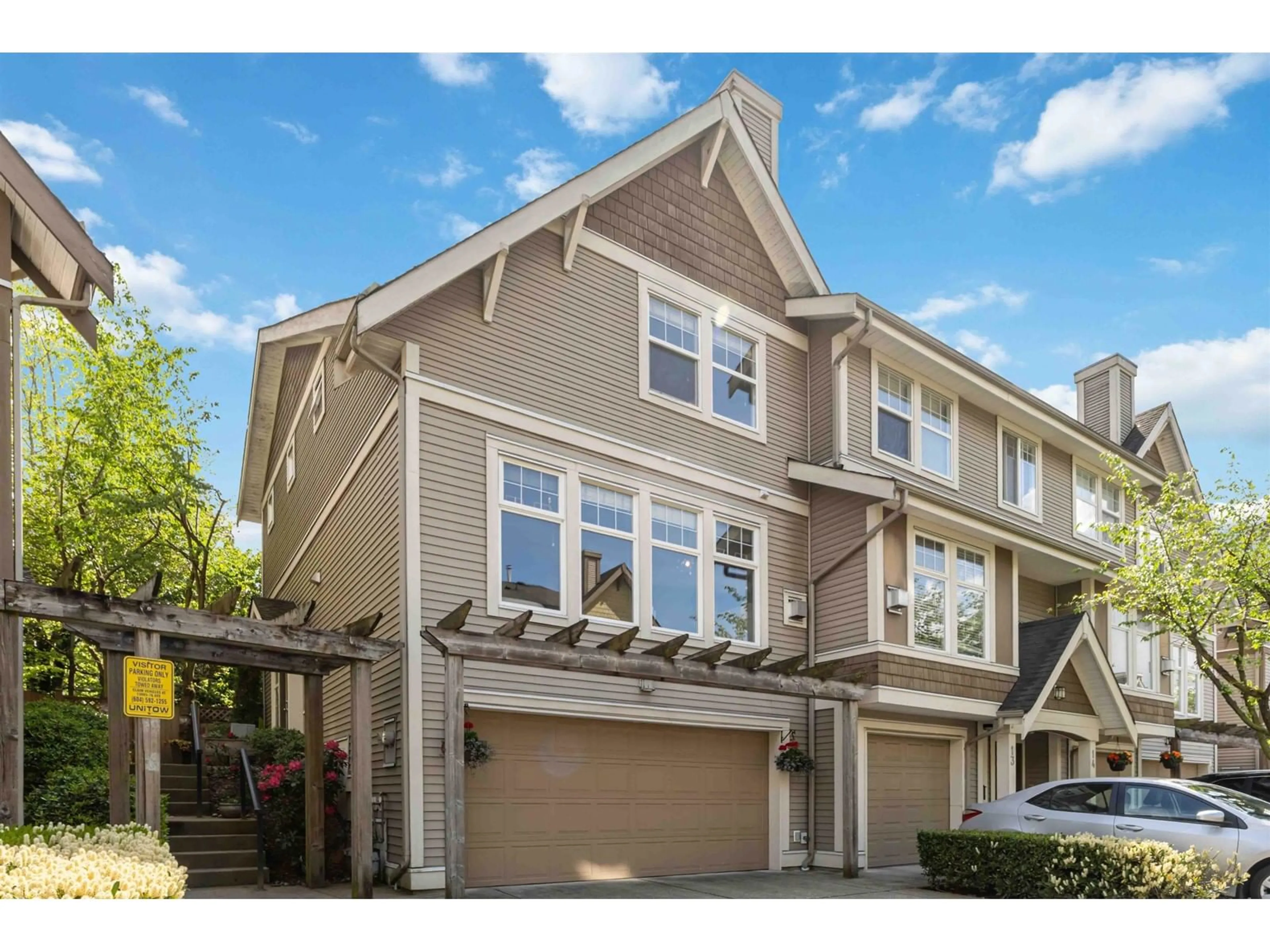 Home with vinyl exterior material, street for 12 - 6588 188, Surrey British Columbia V3S1Z6