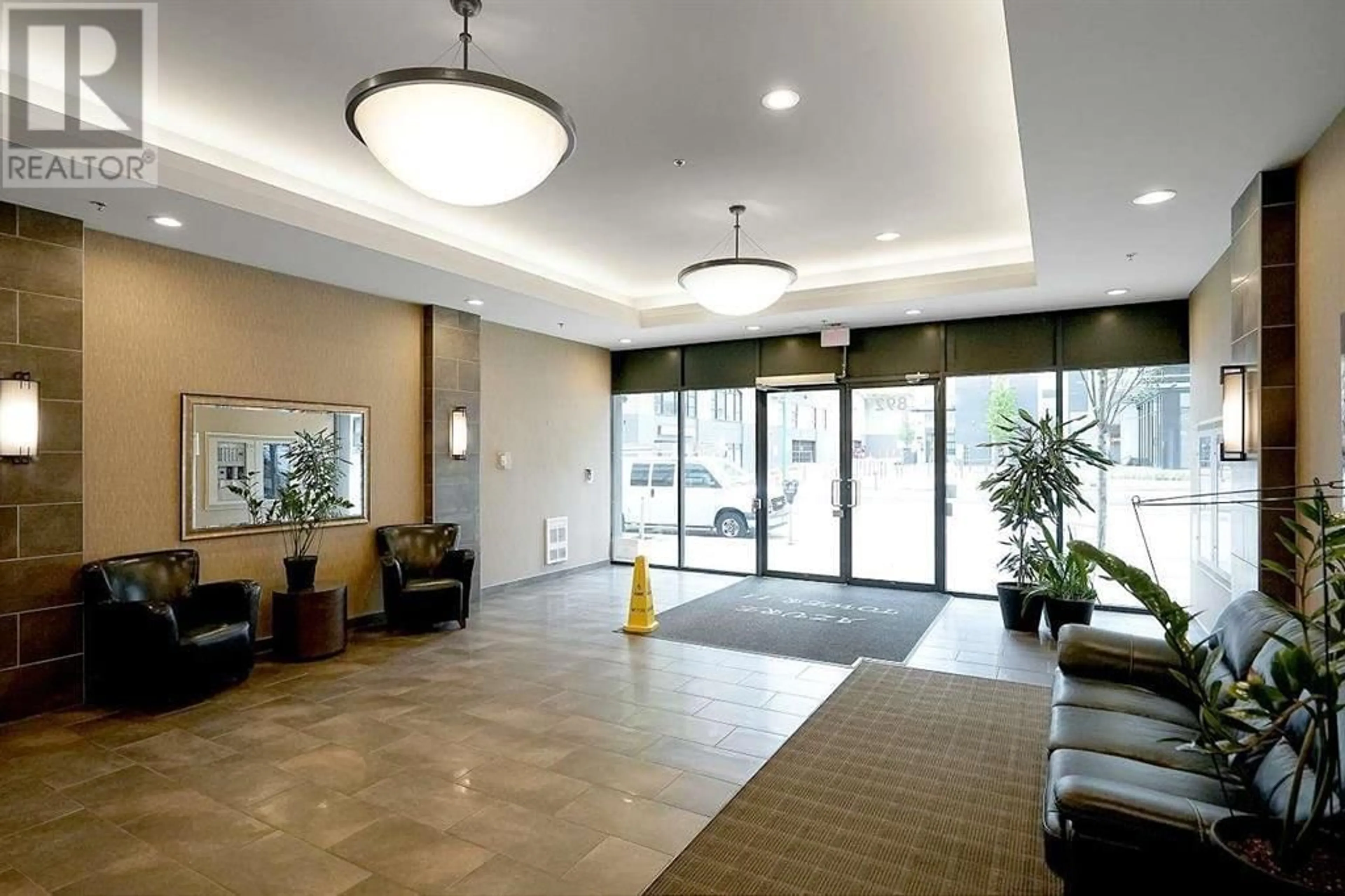 Indoor foyer for 3503 - 892 CARNARVON STREET, New Westminster British Columbia V3M0C5