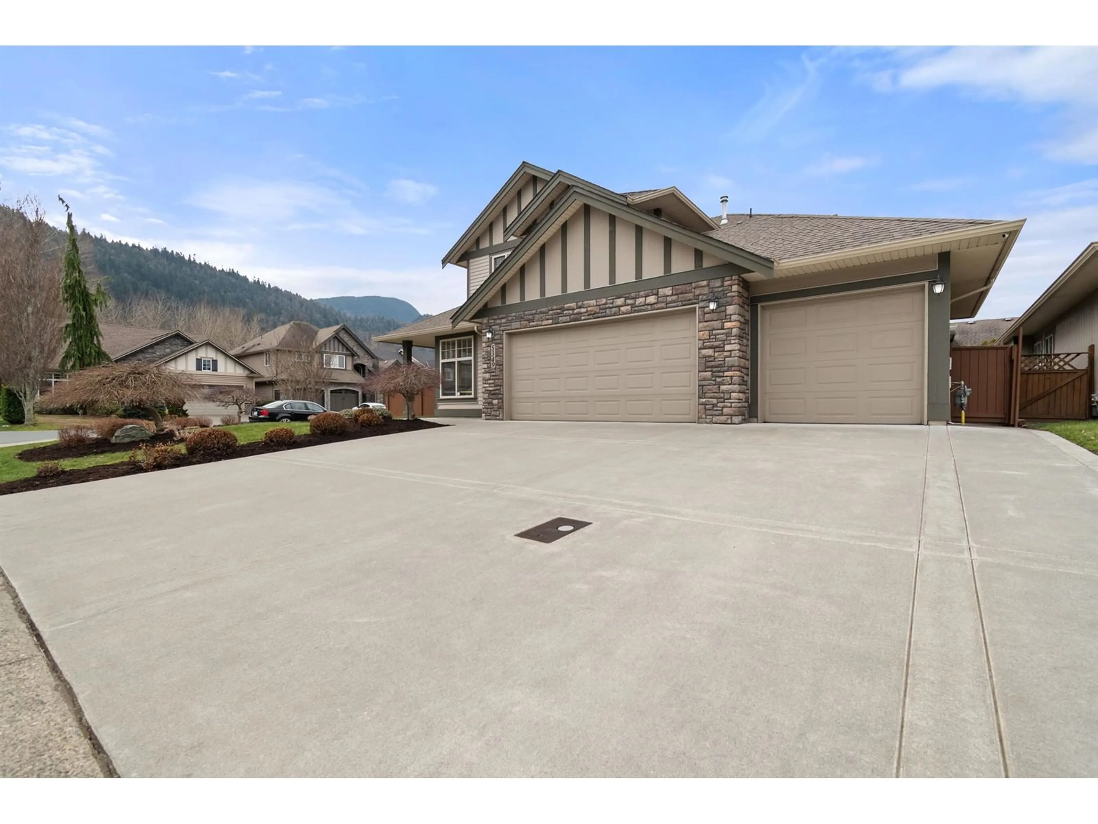Indoor garage for 5349 CHINOOK STREET, Chilliwack British Columbia V2R0A4
