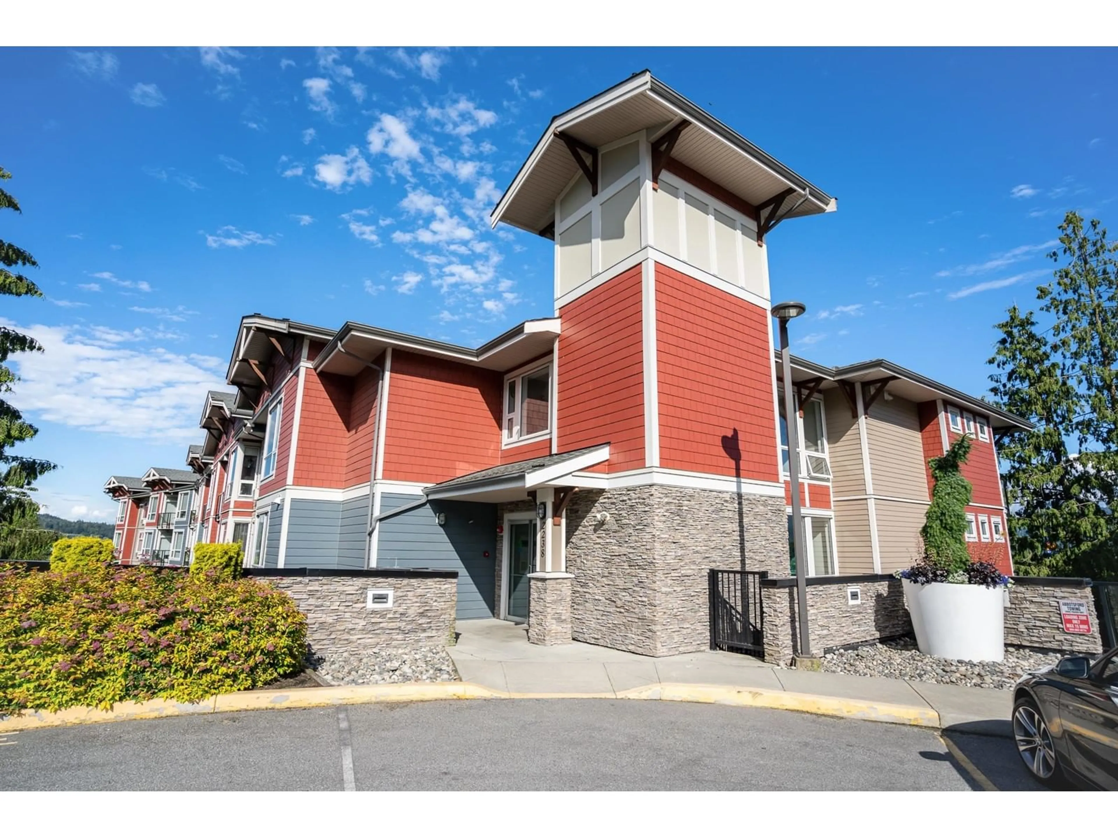 Unknown for 406 - 2238 WHATCOM, Abbotsford British Columbia V3G0E6