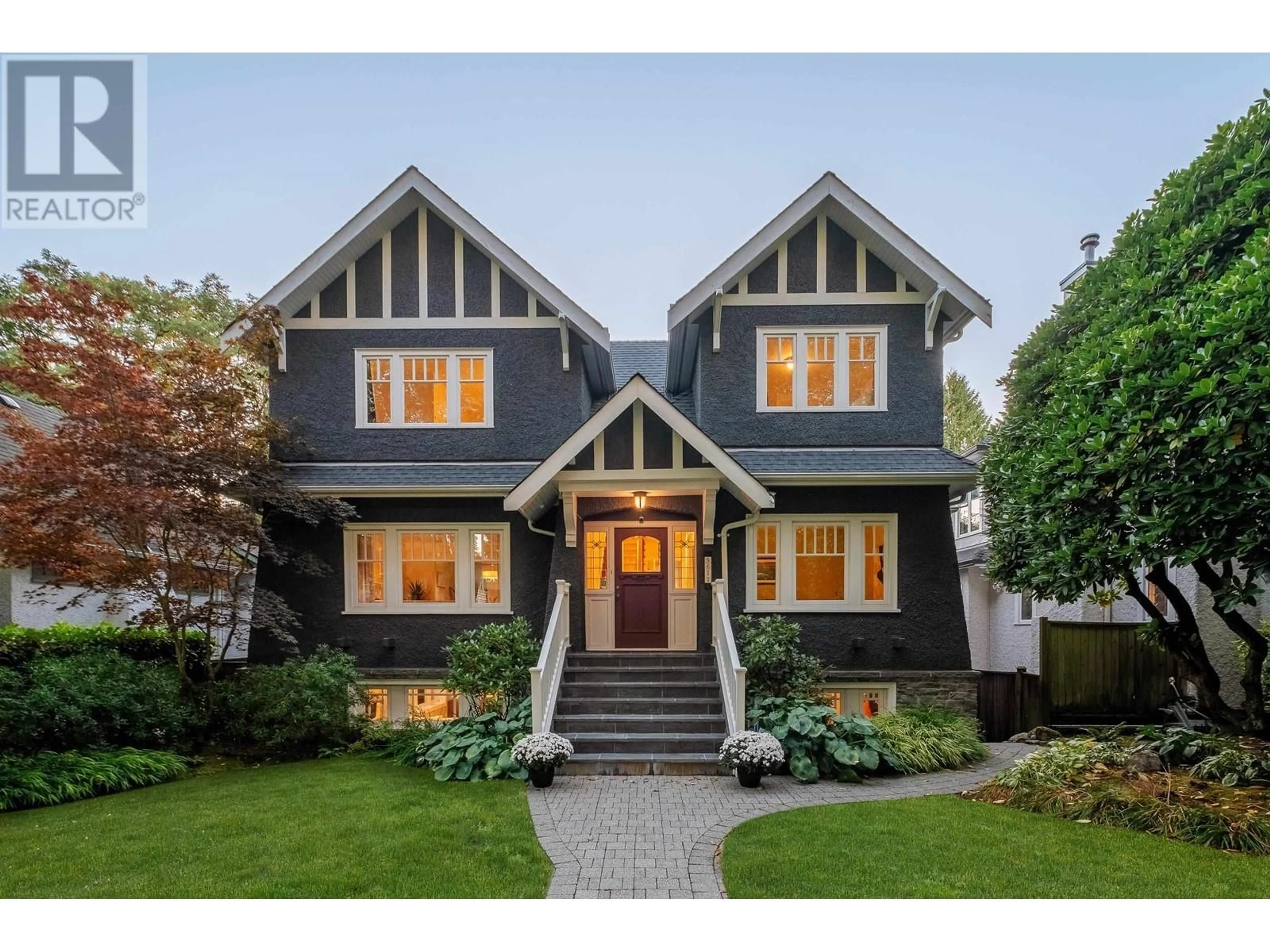 Home with vinyl exterior material, street for 5611 ELM STREET, Vancouver British Columbia V6N1A3
