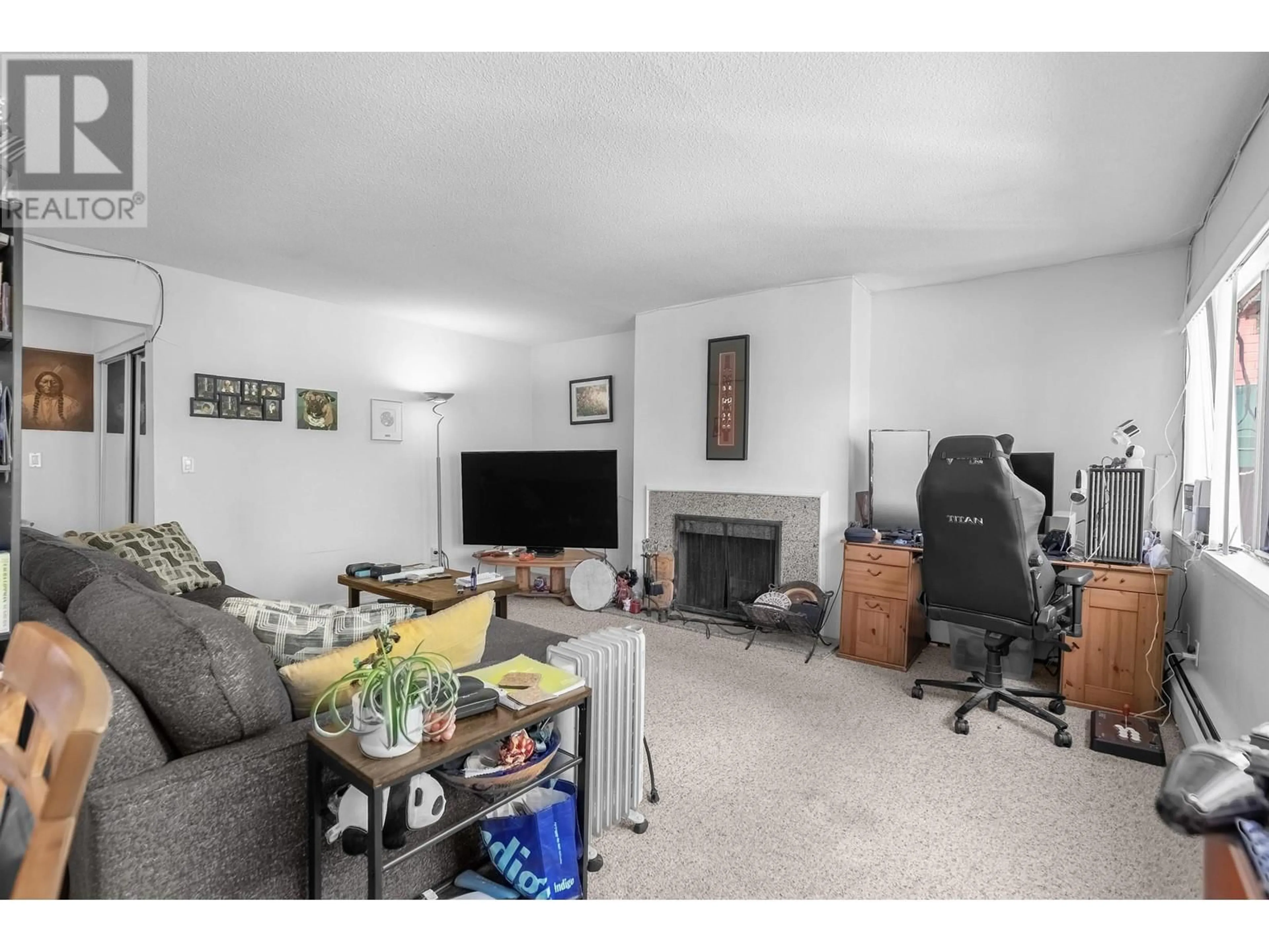 A pic of a room for 842 WESTVIEW CRESCENT, North Vancouver British Columbia V7N3Y1