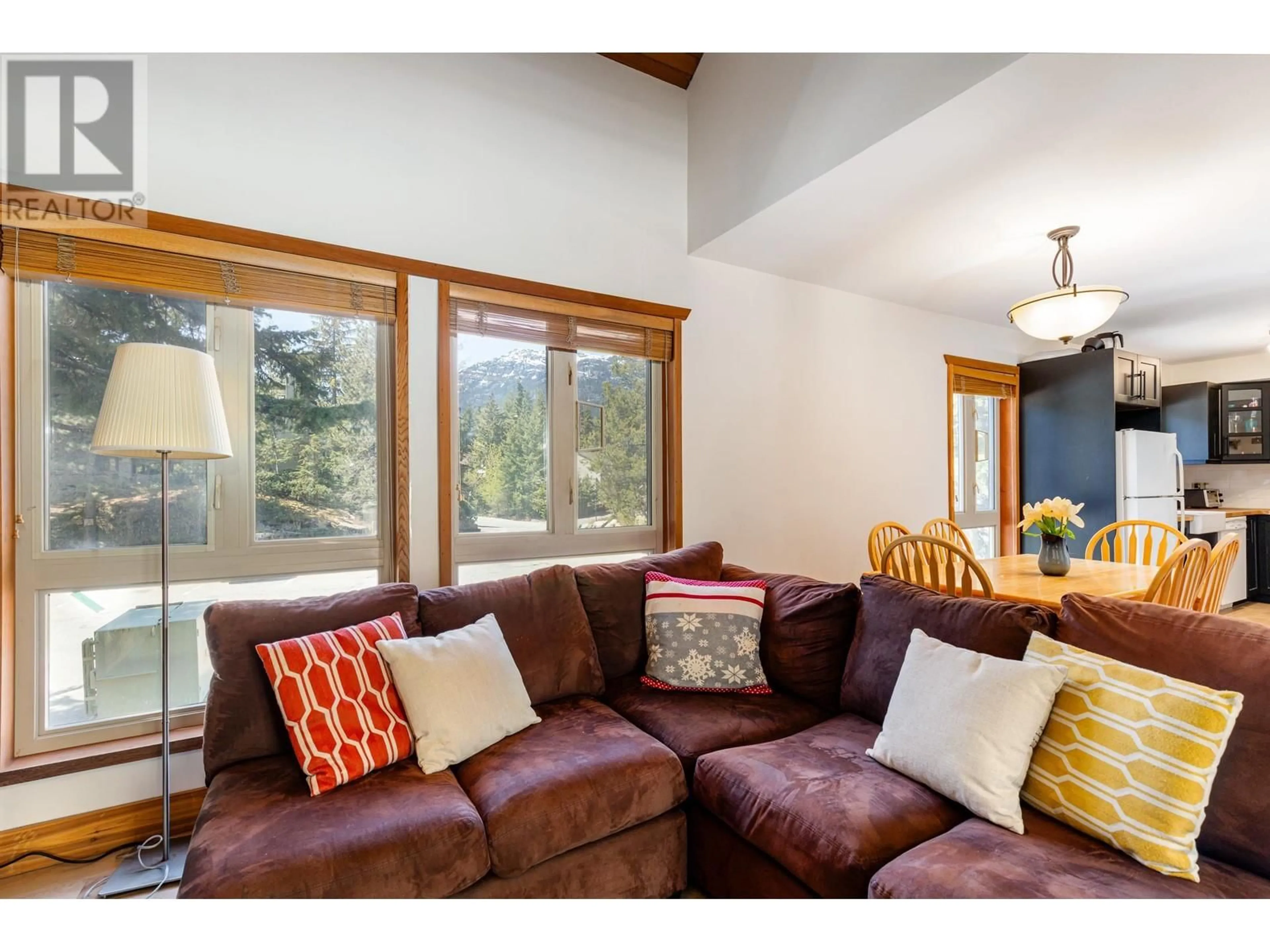 Living room with furniture, wood/laminate floor for 18 - 6125 EAGLE DRIVE, Whistler British Columbia V8E0W3
