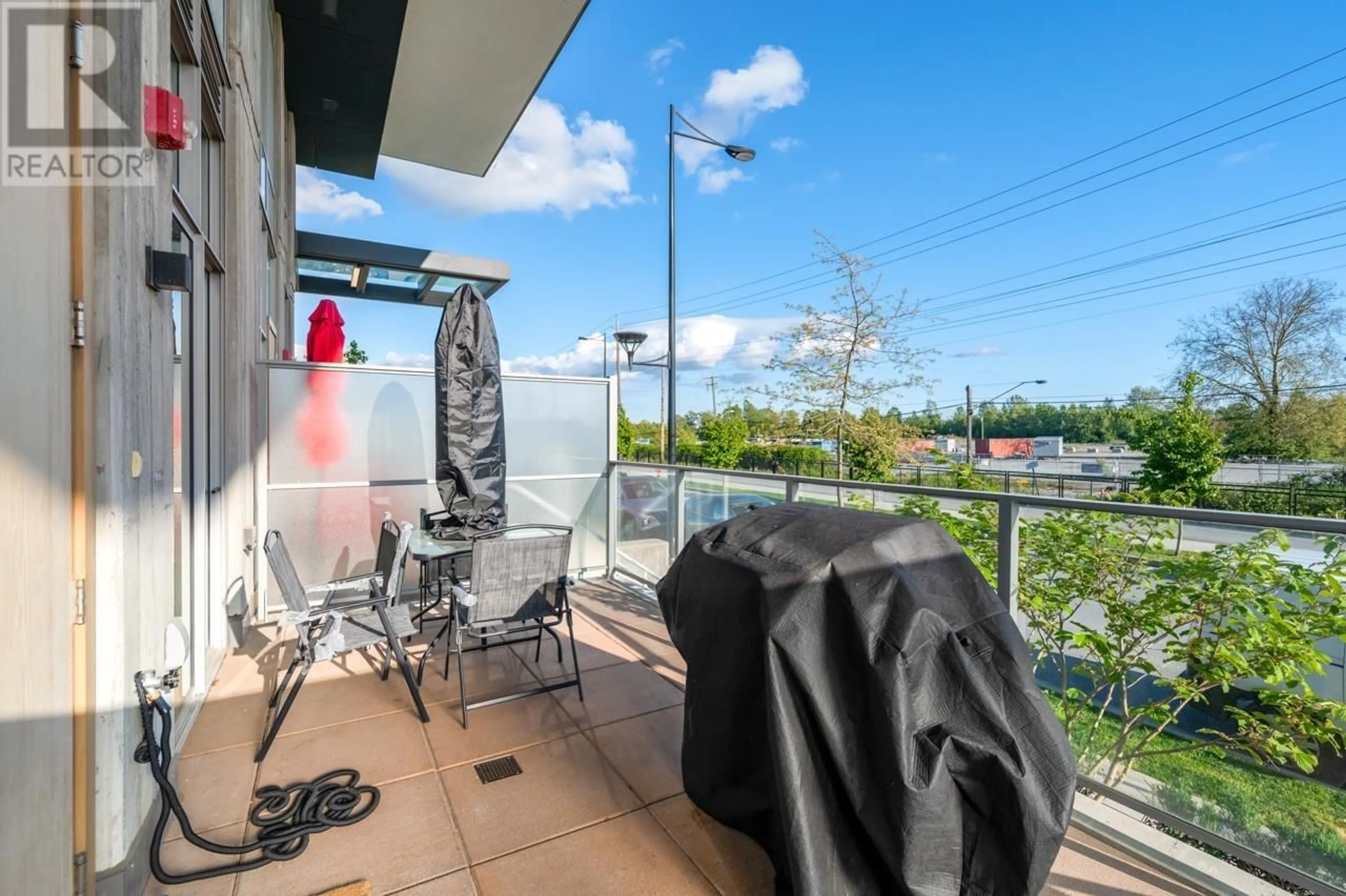 Patio, street for 3559 KENT AVENUE NORTH, Vancouver British Columbia V5S0H6
